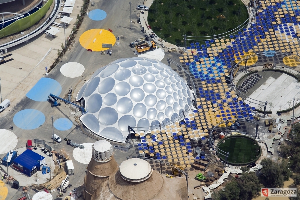 Multiple Layer Covers and Façades