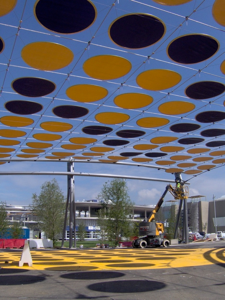 Tensile Architecture: Cable Grids and Shades