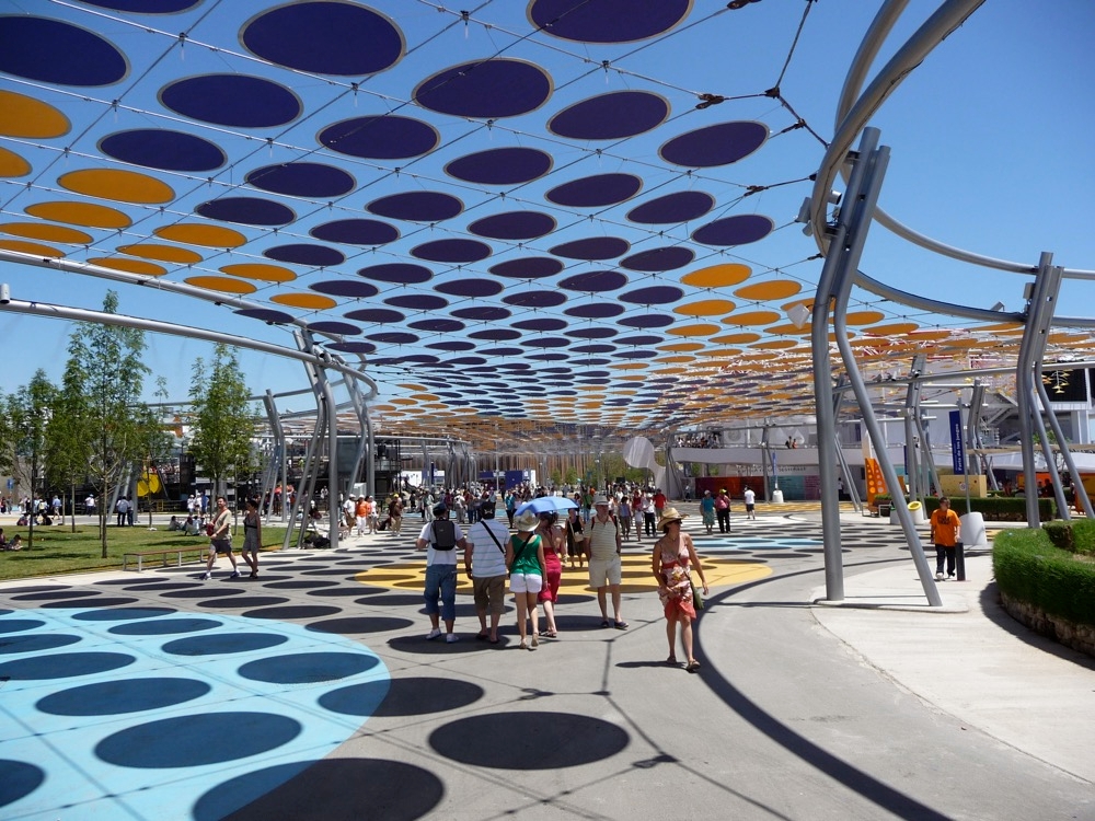 Tensile Architecture: Cable Grids and Shades