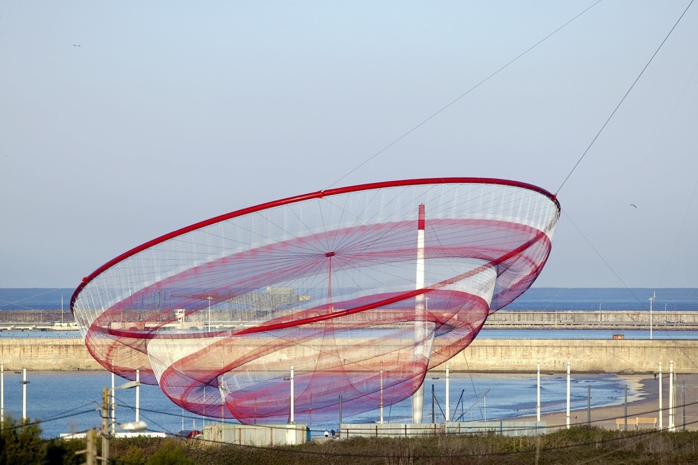 Tensile Architecture: Nets, ropes and tapes
