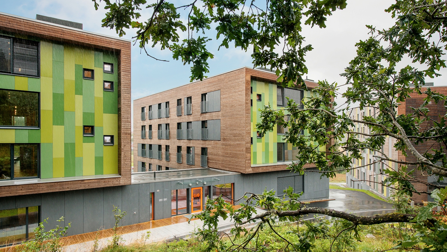 STENI Façade Panels in Multi-Family Buildings