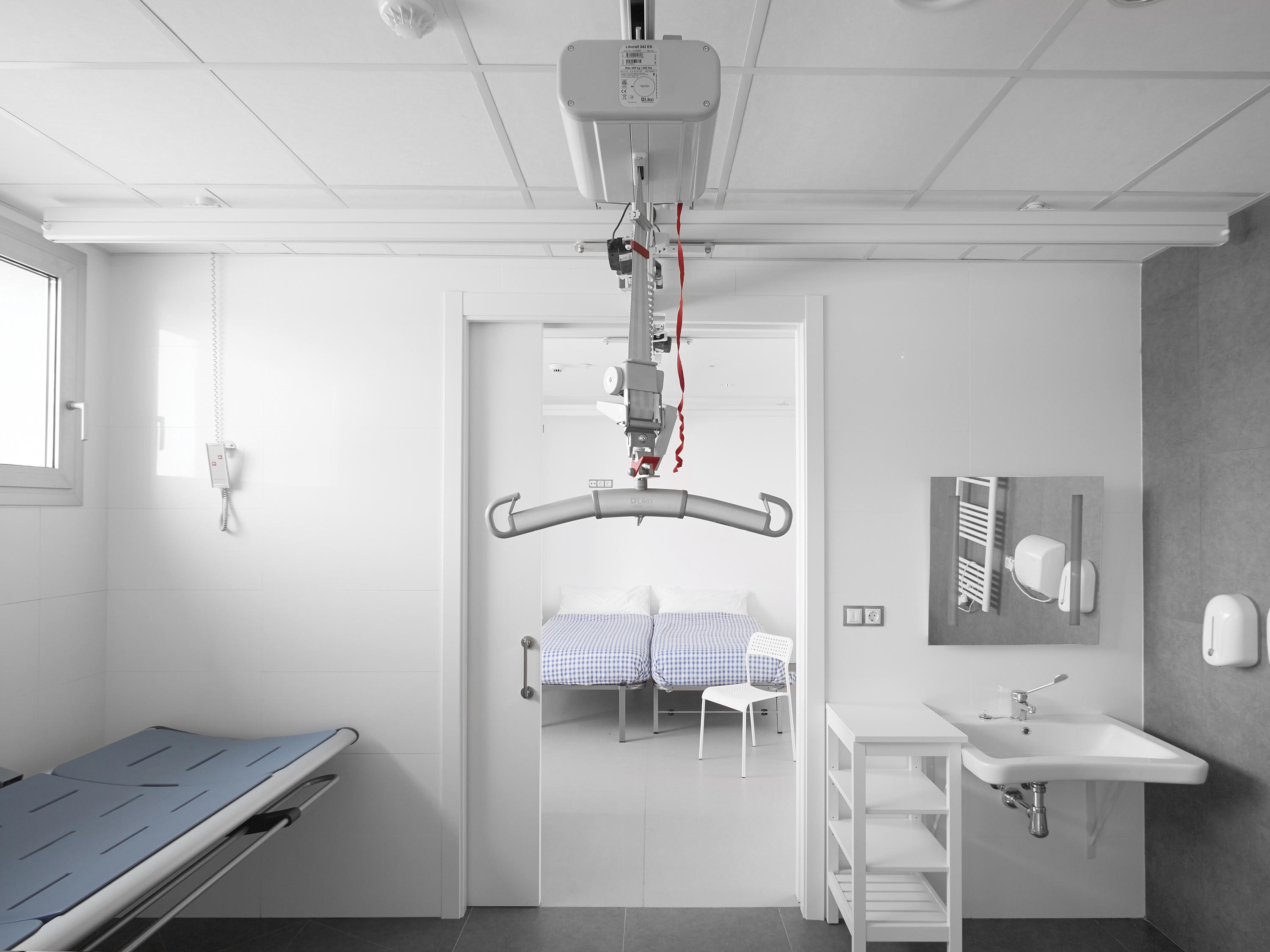 Customized Pocket Door System - ECLISSE Hoist