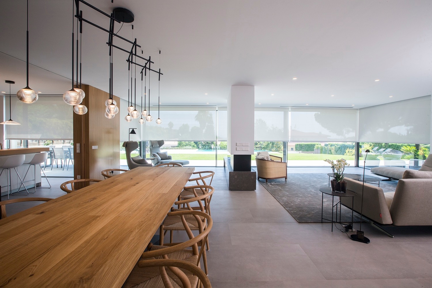 Roller Shades - Premium Systems