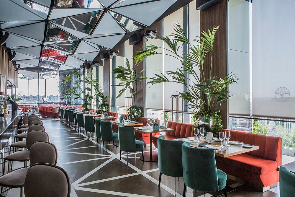 Roller Shades in VP Design Plaza