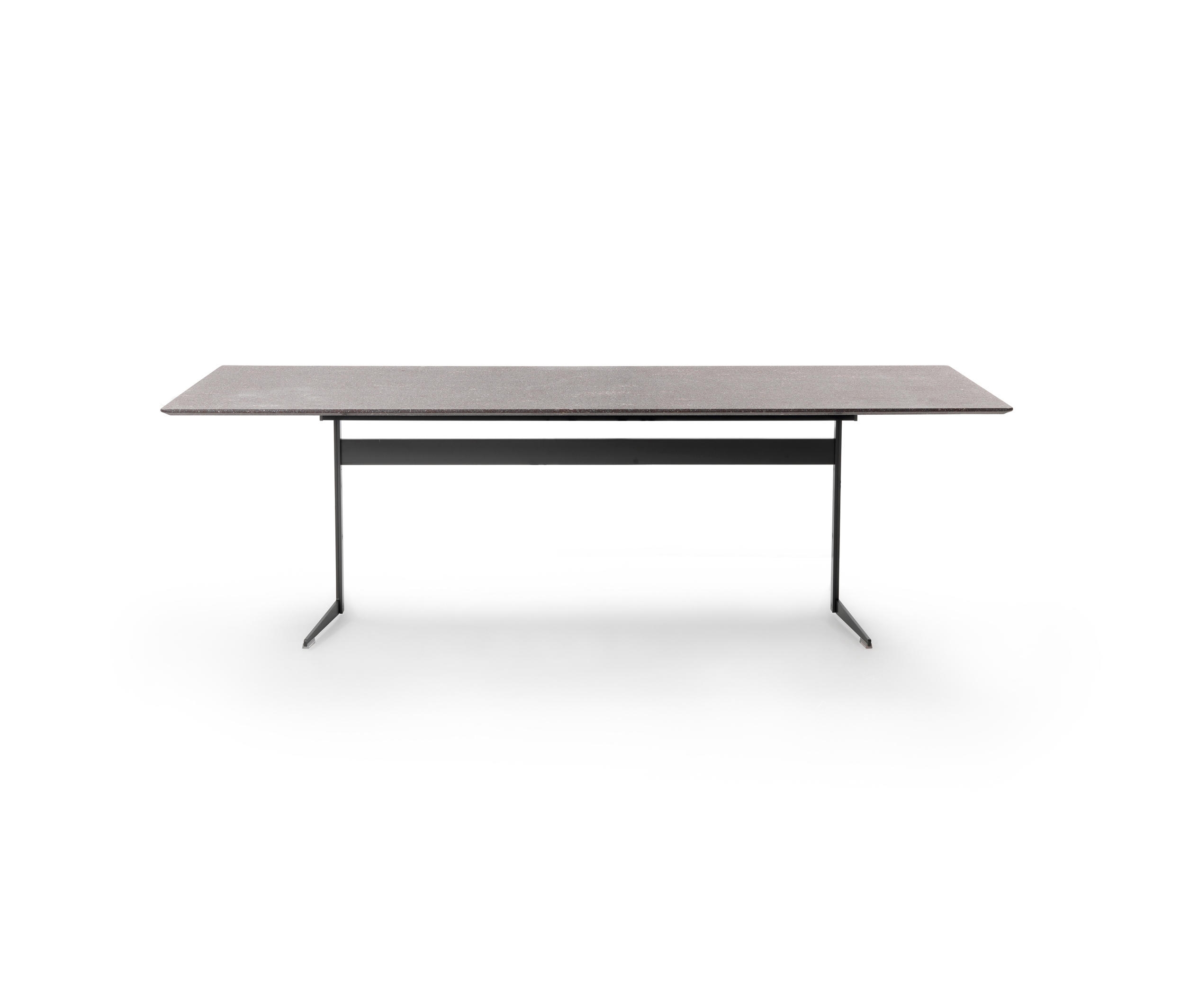 Exterior Dining Table - Fly