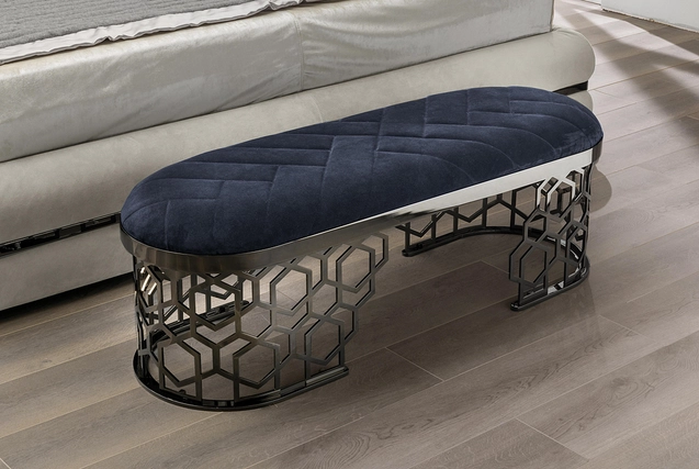 Bench - Amanda