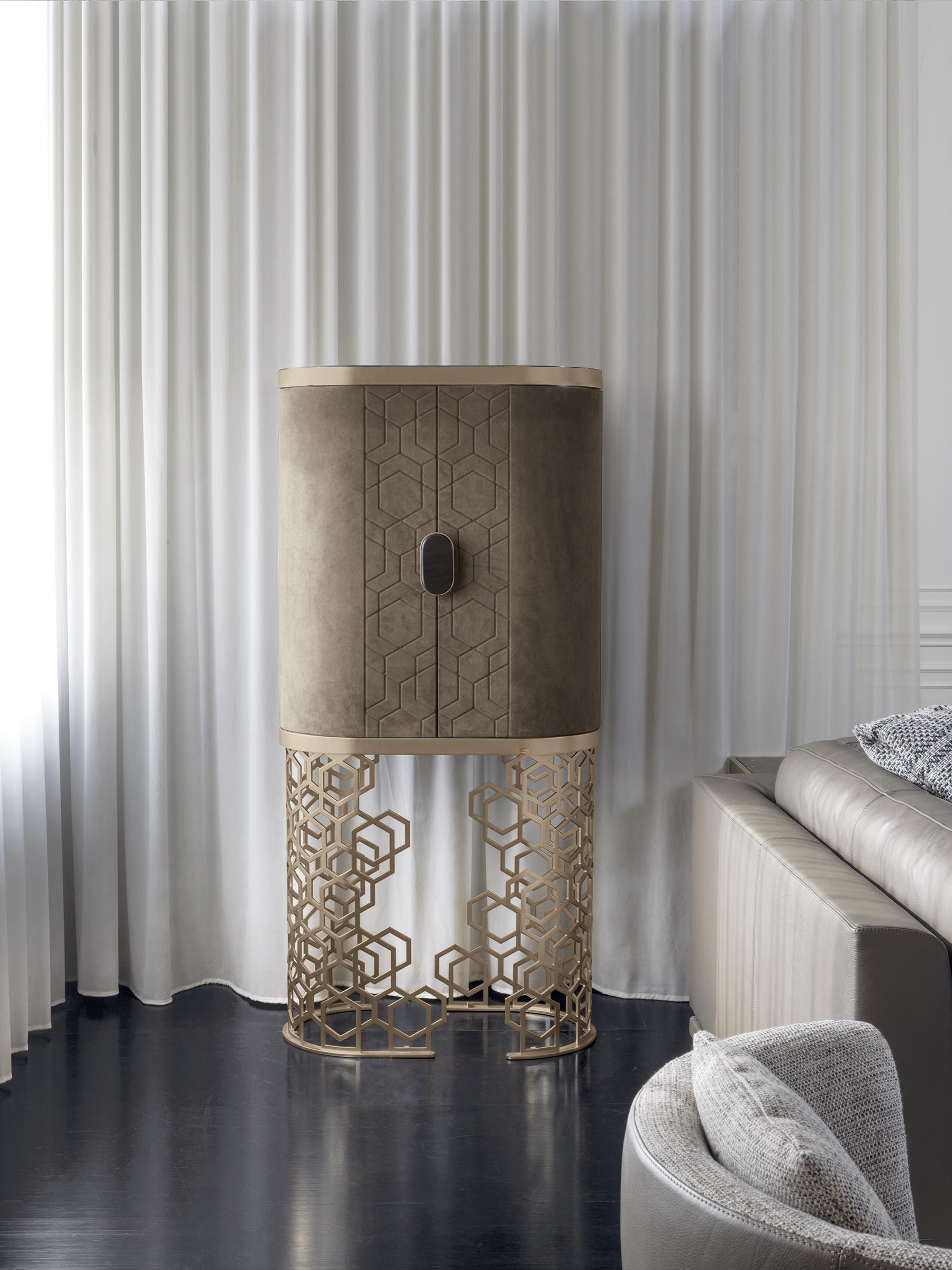 Cabinet - Mini Beverly