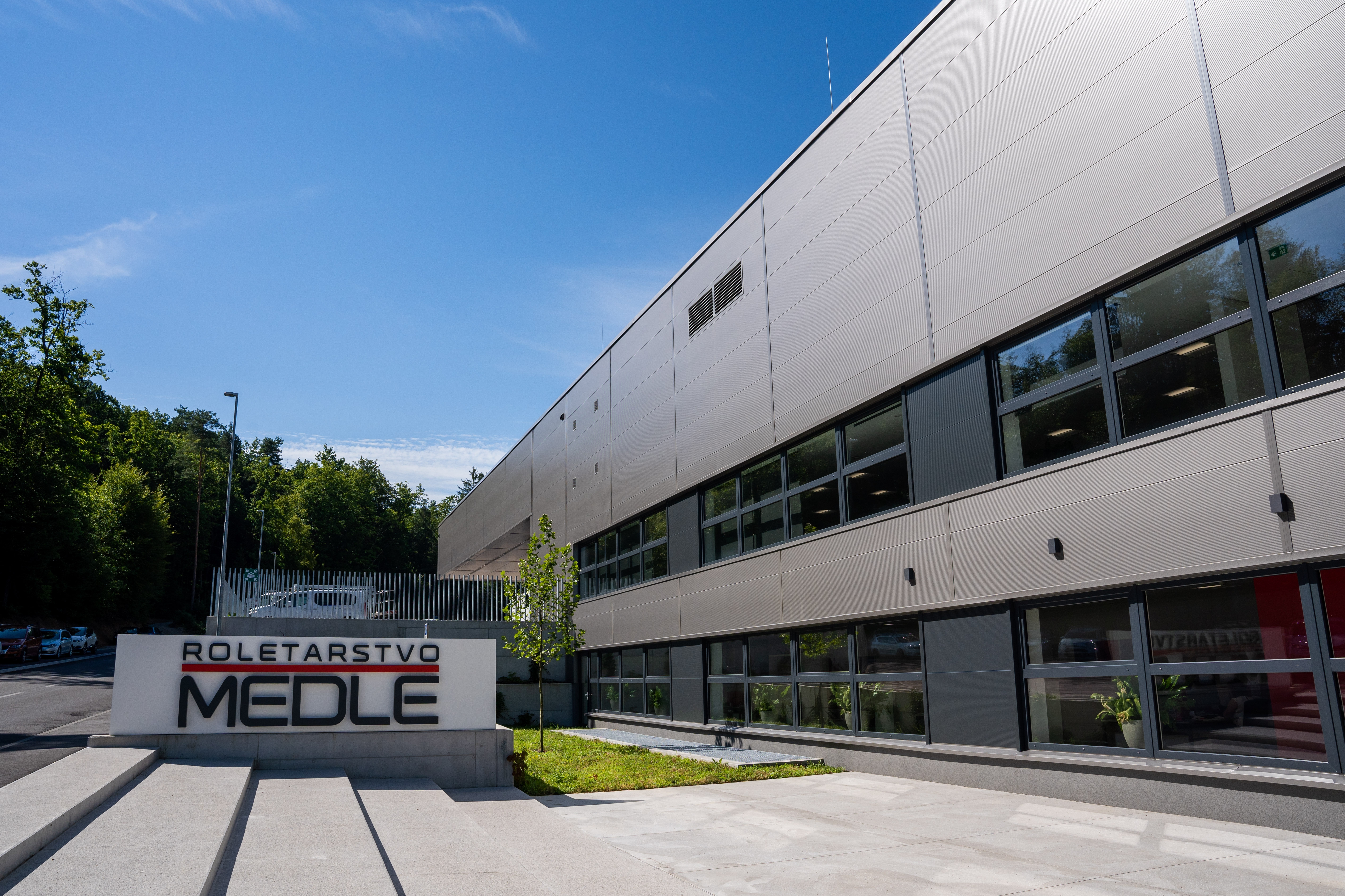 Trimoterm and Qbiss One in Warehouses