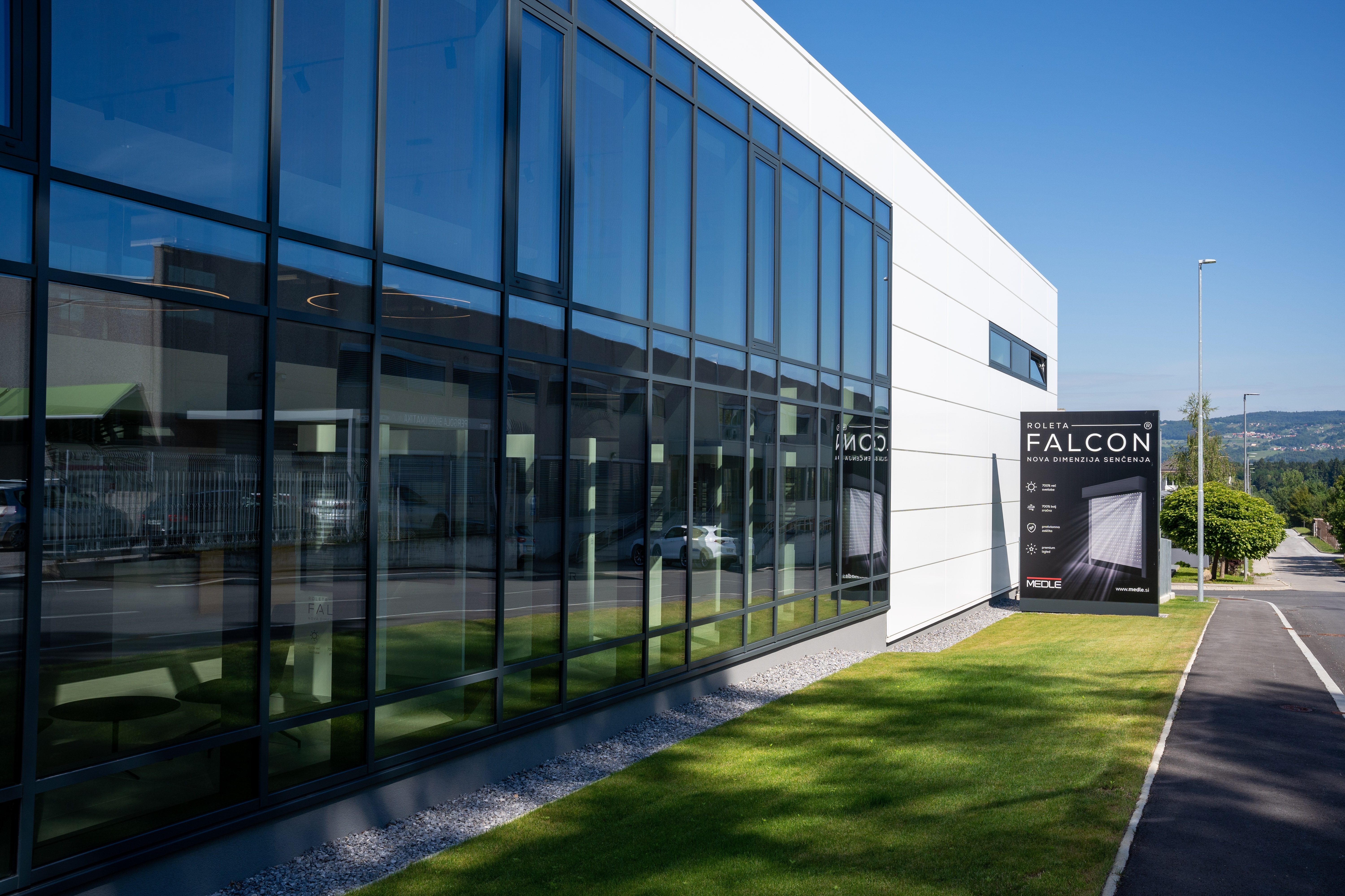 Trimoterm and Qbiss One in Warehouses