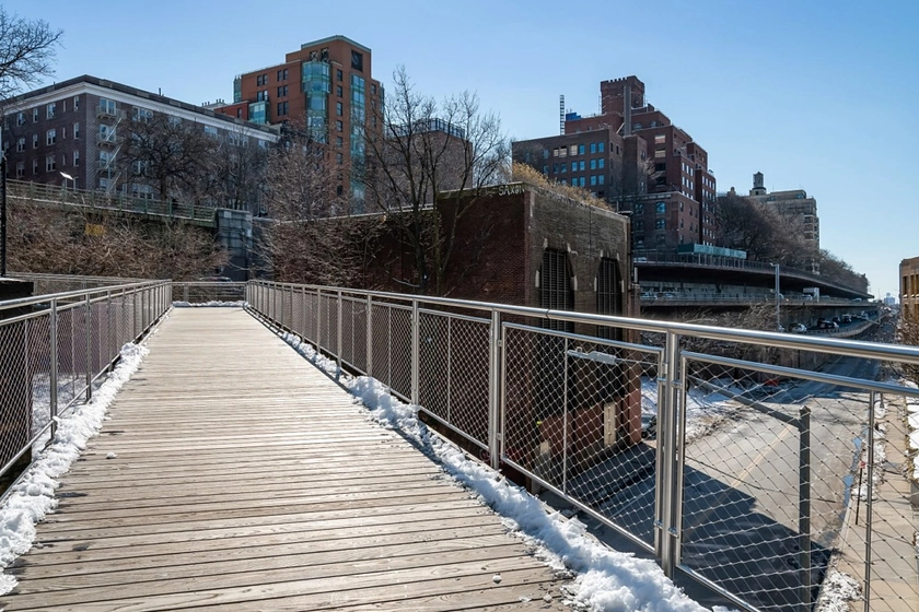 Robert R. Douglass Bridge