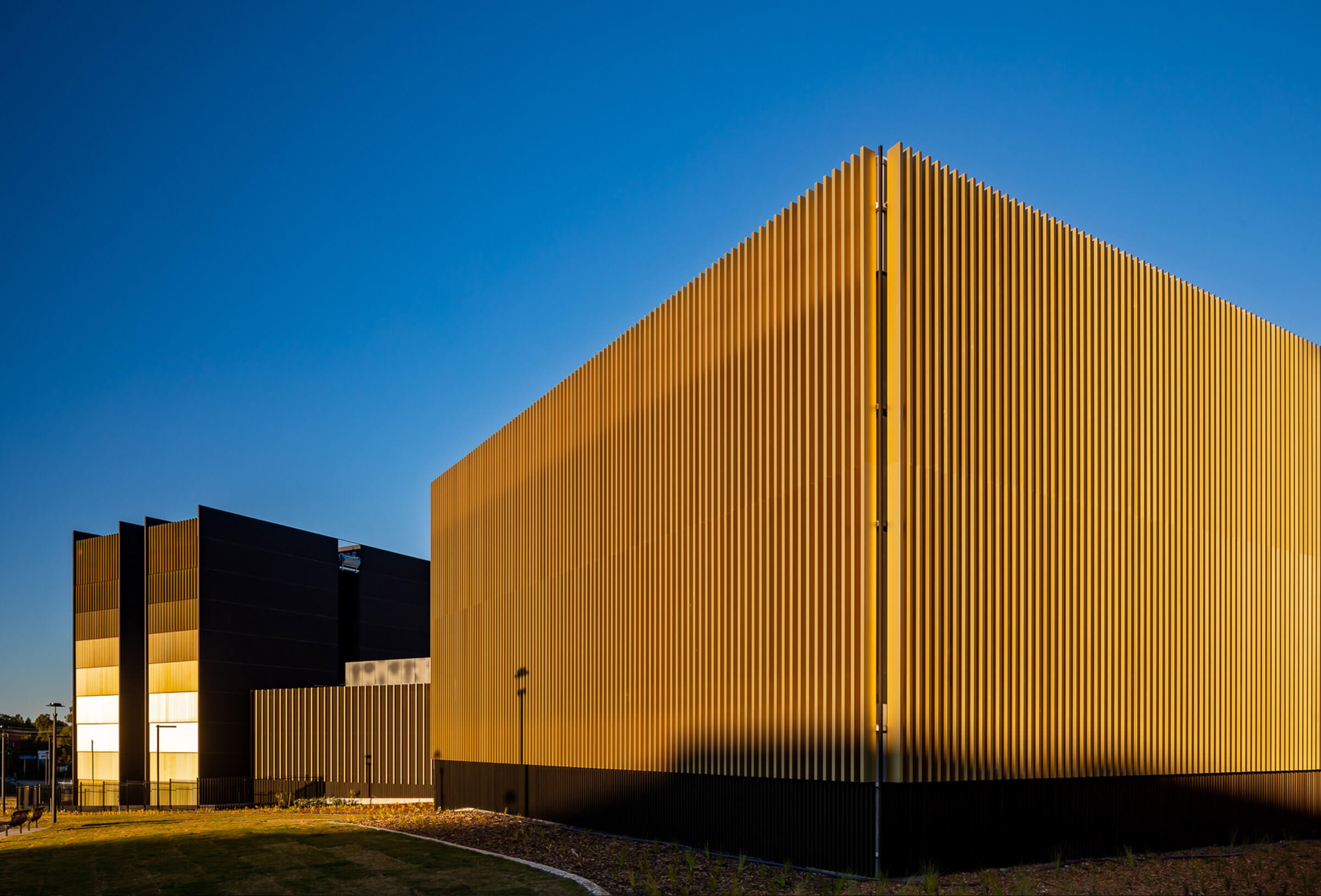 Click-on Battens in WestConnex M8 Junction