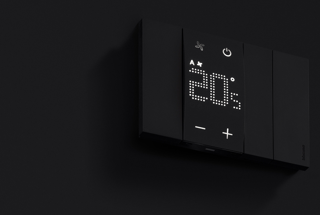 Placas e interruptores - Living Now