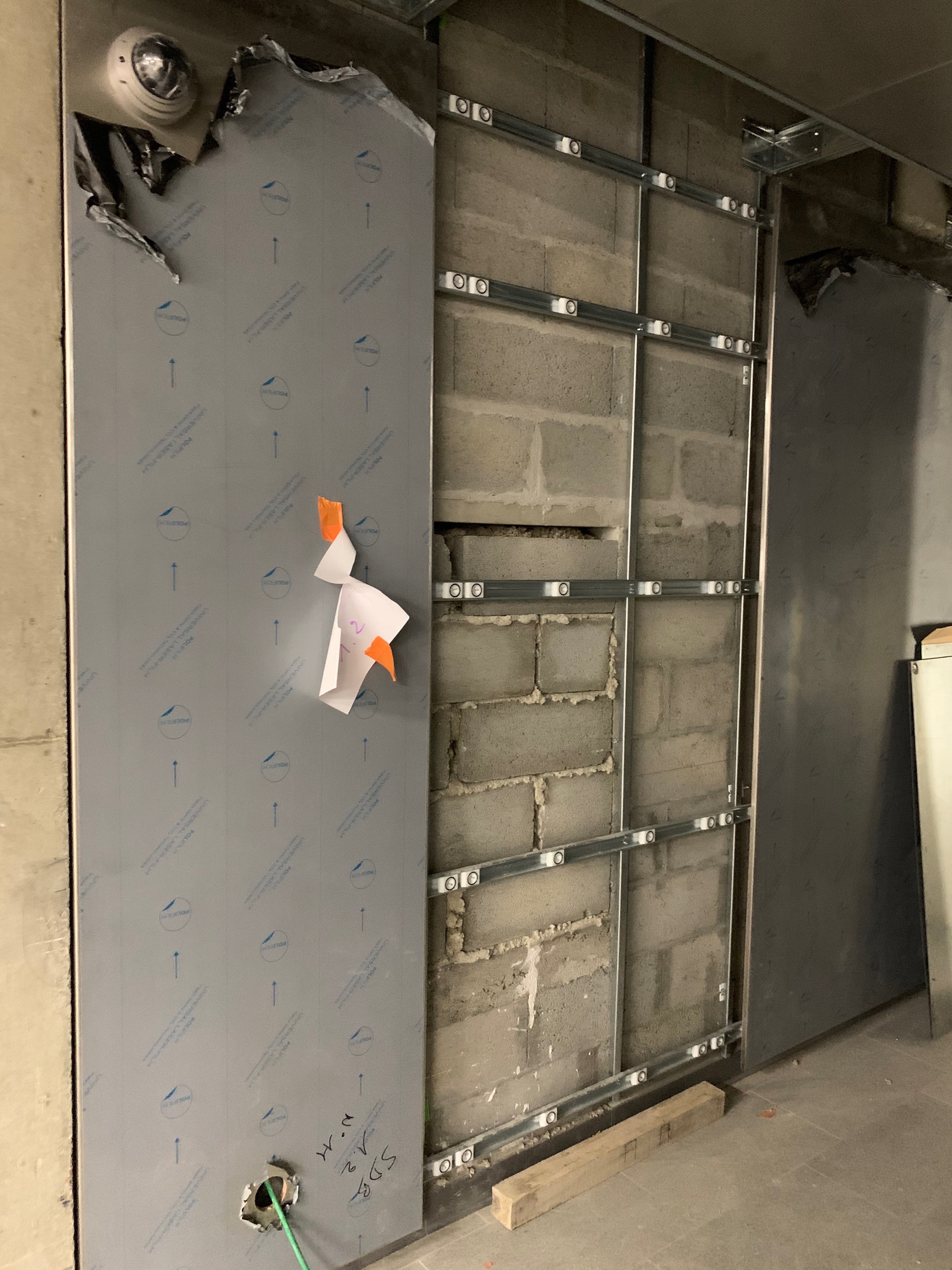 Fire-Rated Panel Fastener at Rennes Metro Stations