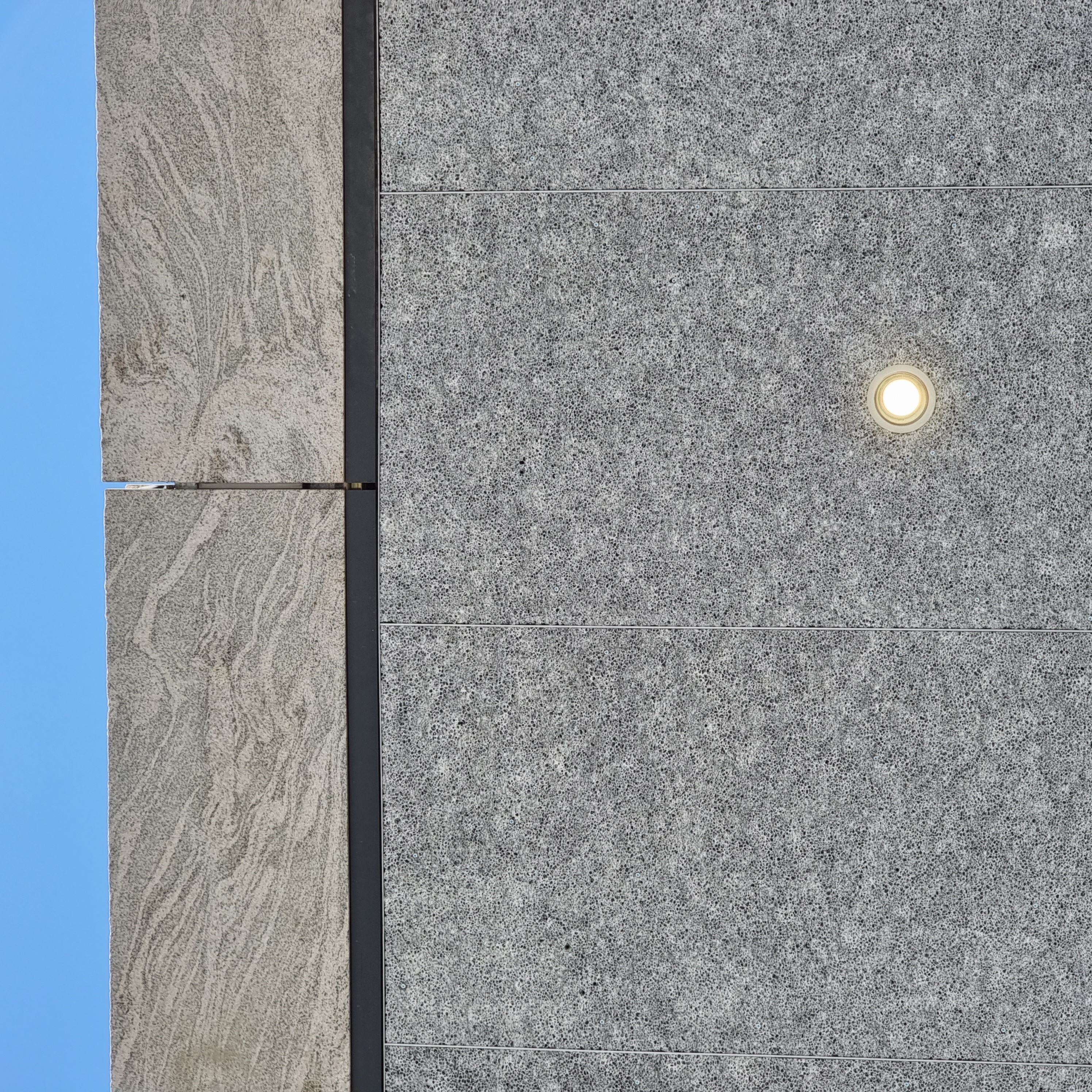 Bundang Doosan Tower - Alusion™ Stabilized Aluminum Foam