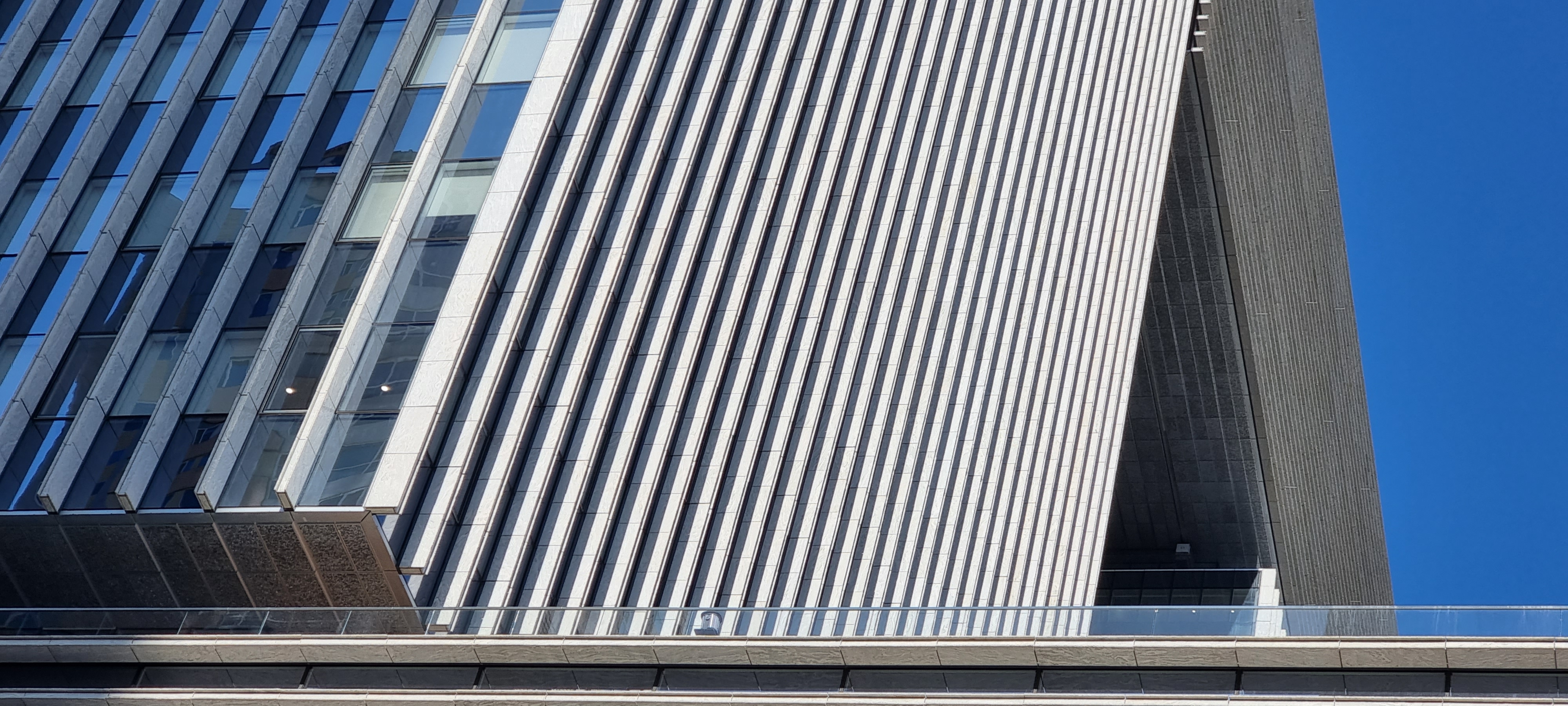 Bundang Doosan Tower - Alusion™ Stabilized Aluminum Foam