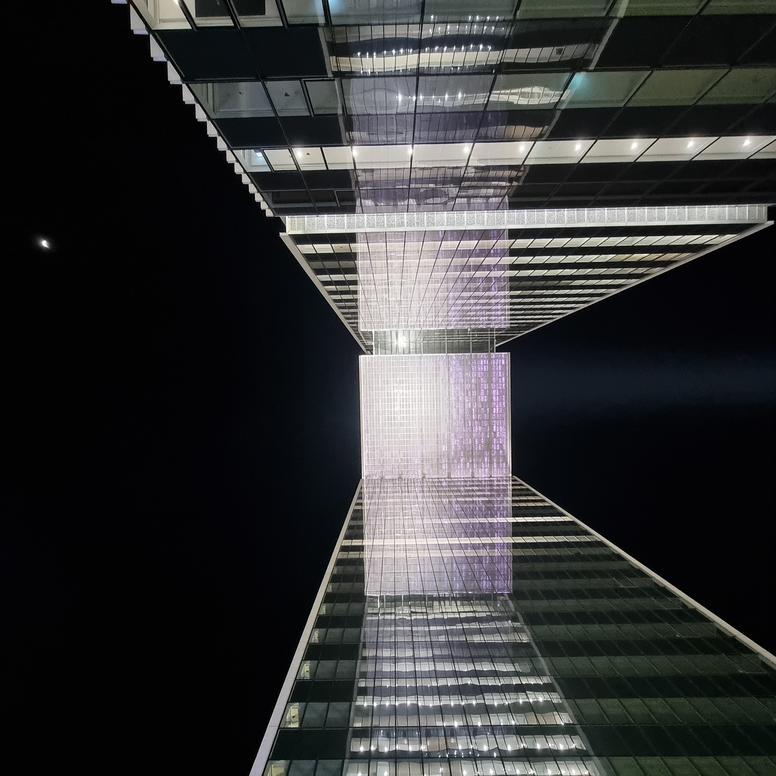 Bundang Doosan Tower - Alusion™ Stabilized Aluminum Foam