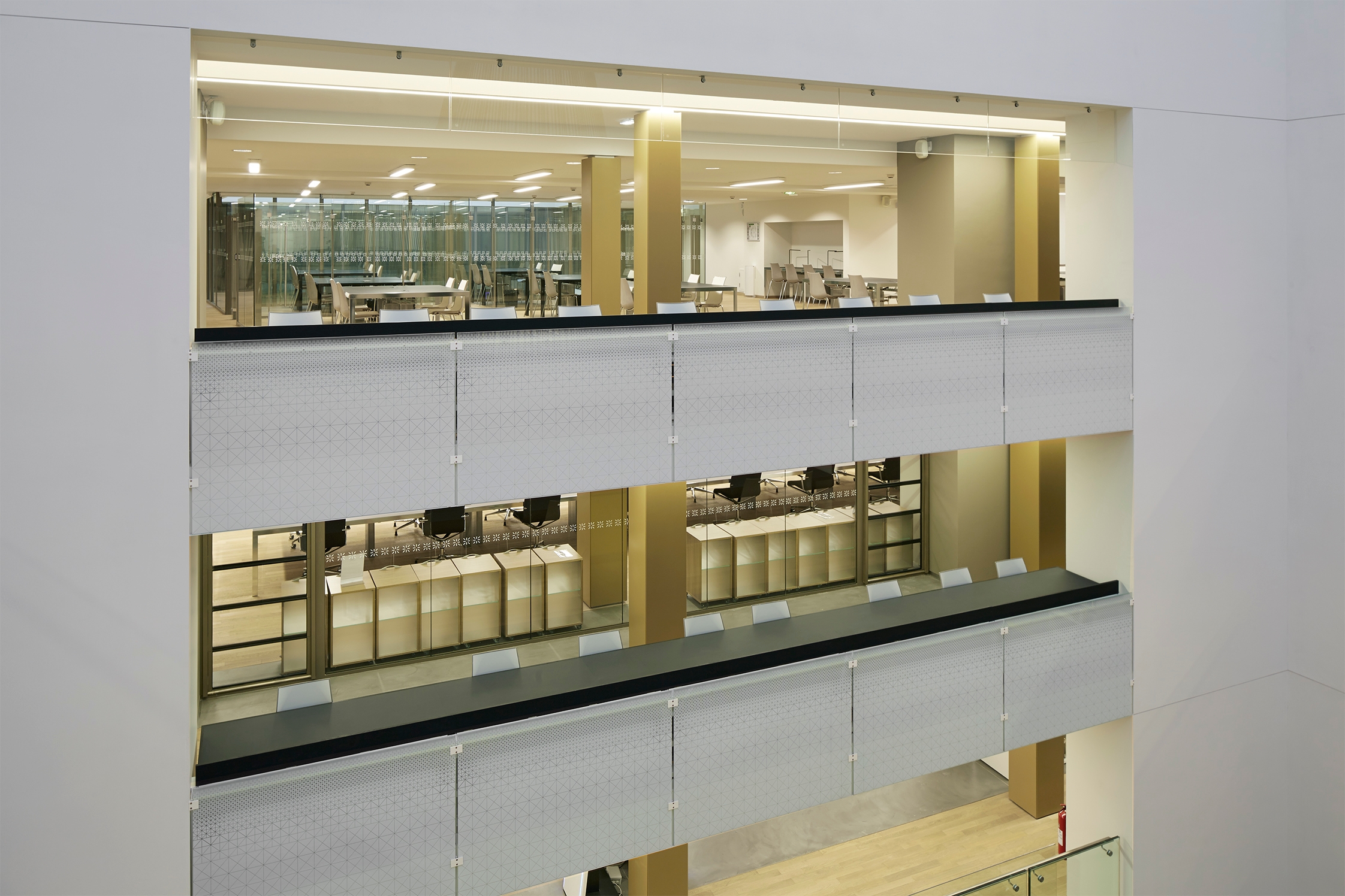 Interior Workstation Furniture in Strasbourg National and University Library