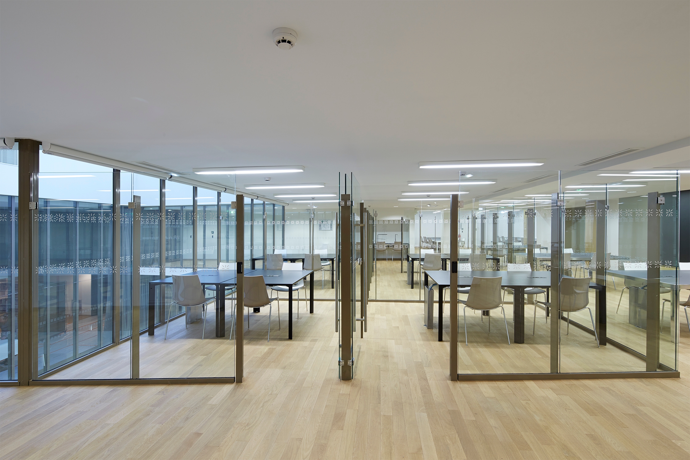 Interior Workstation Furniture in Strasbourg National and University Library
