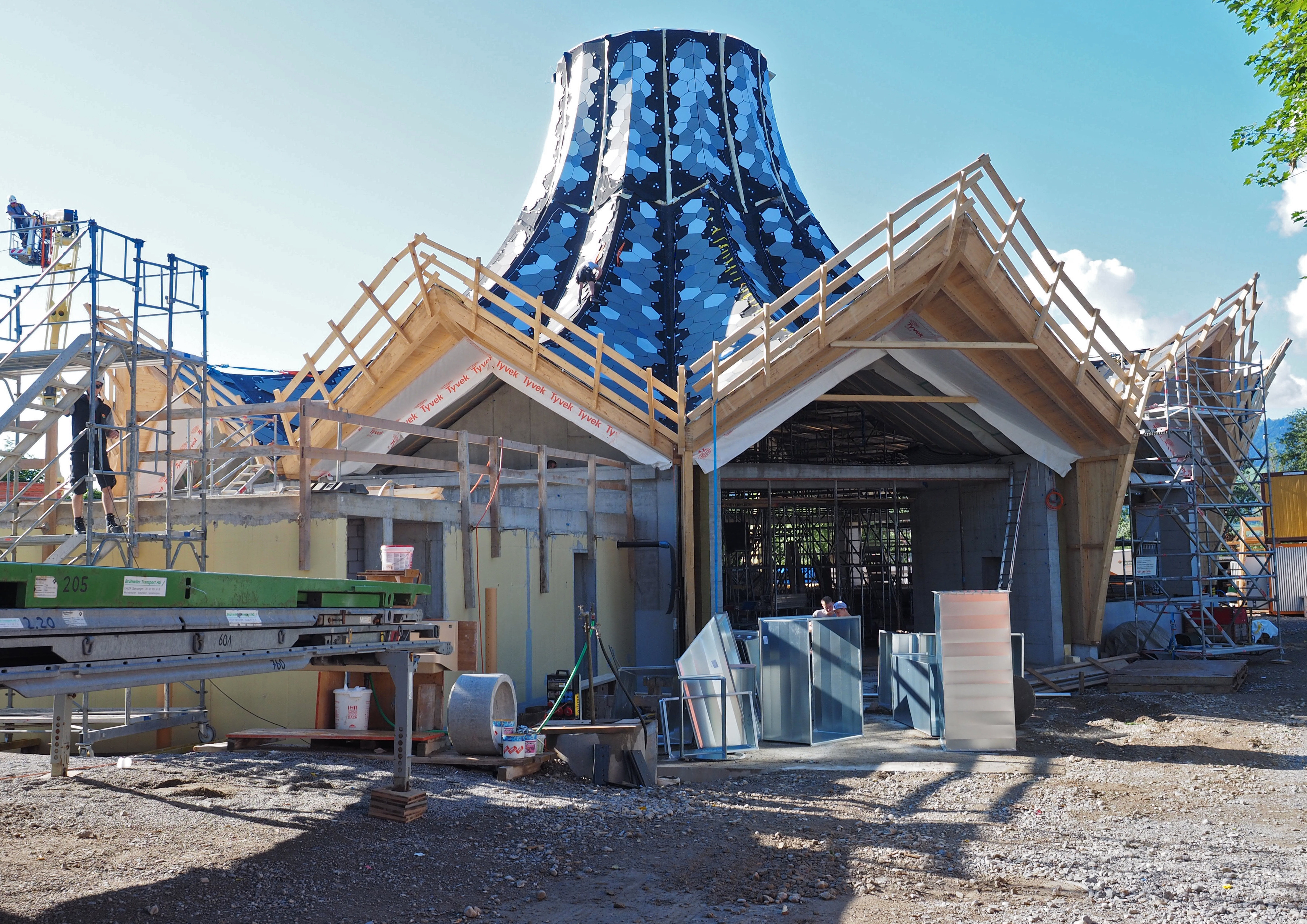 Timber Construction - Knie's Magician’s Hat