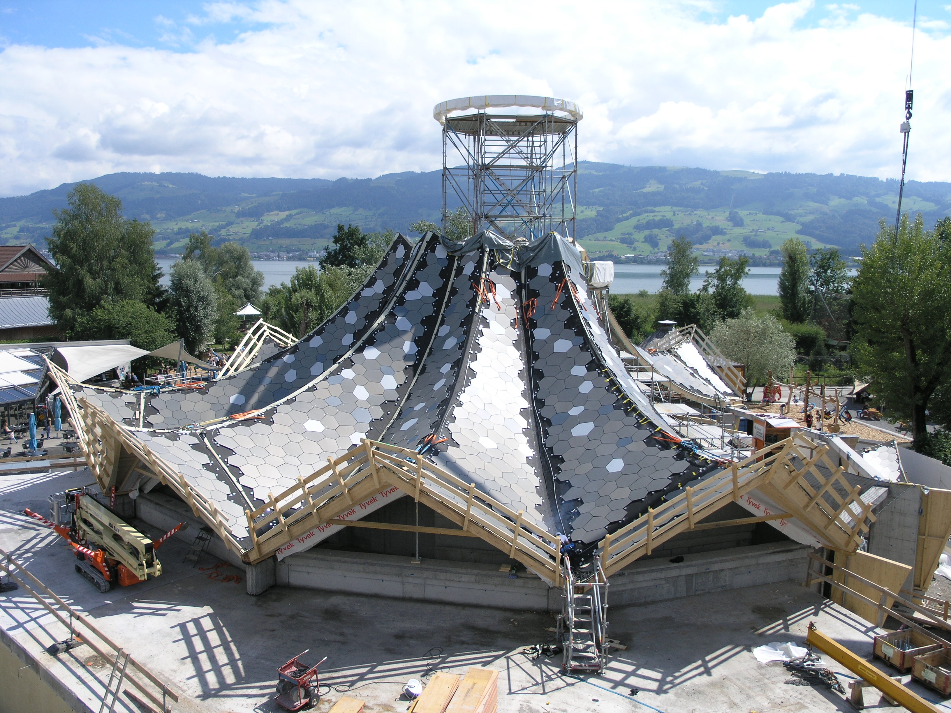 Timber Construction - Knie's Magician’s Hat