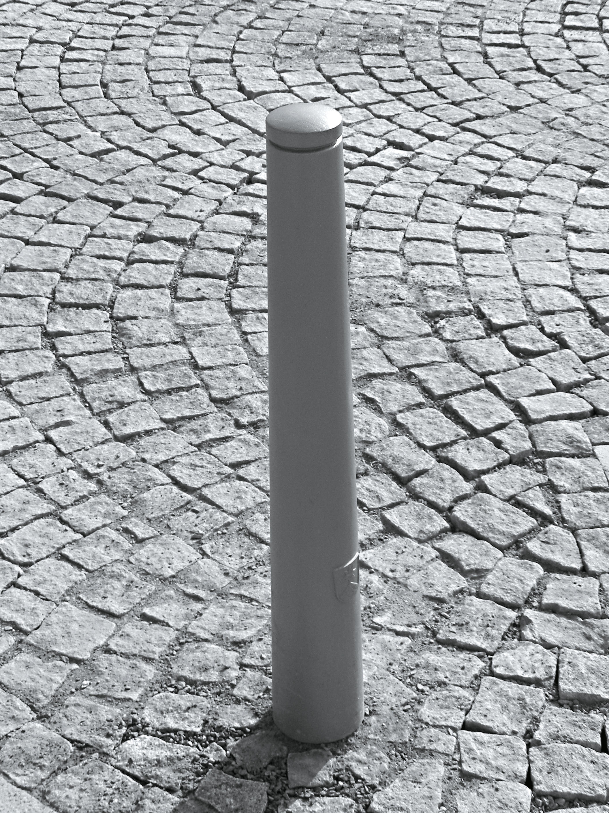 Bollard - Isac