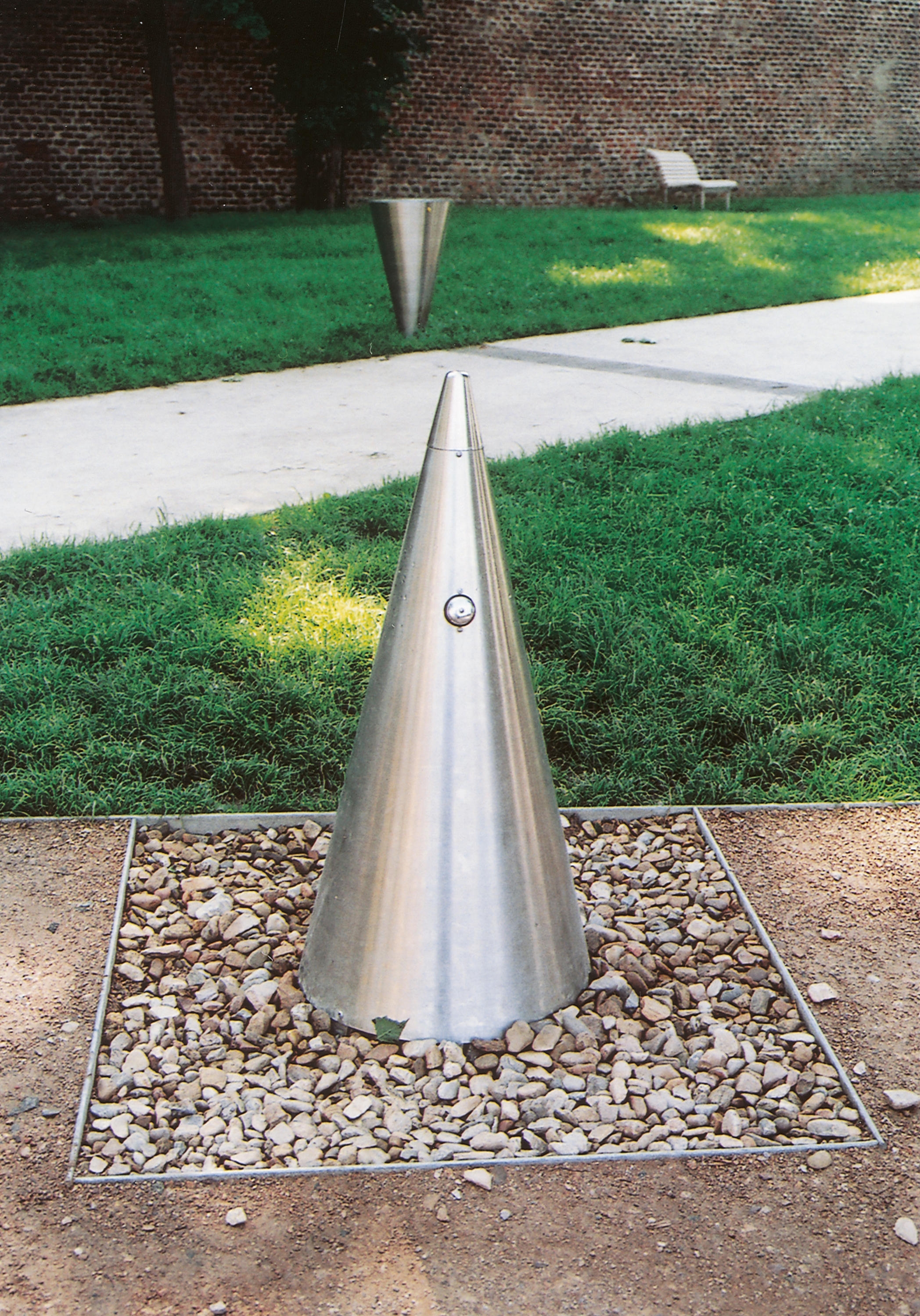 Drinking Fountain - Hydro