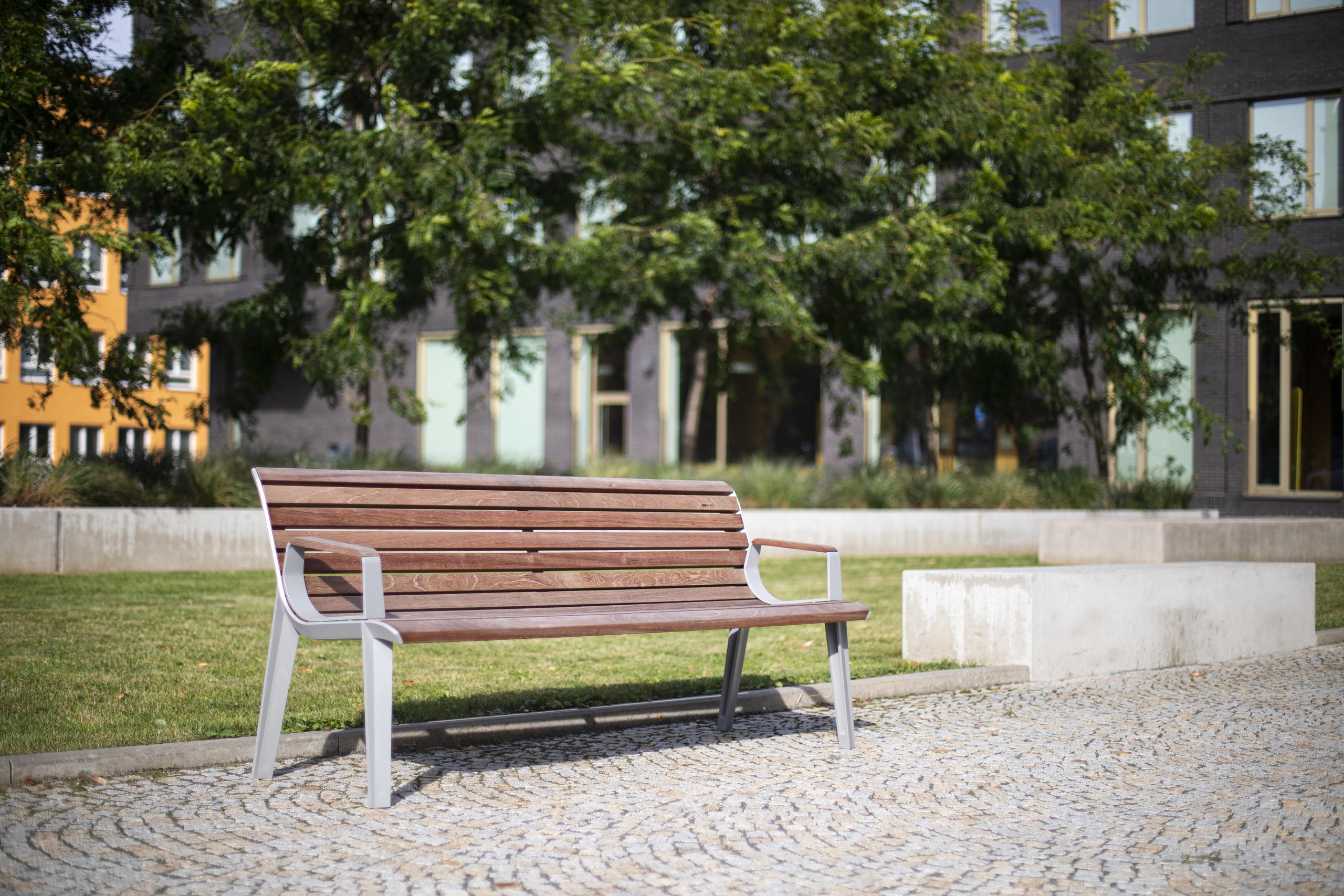 Park Bench - Emau
