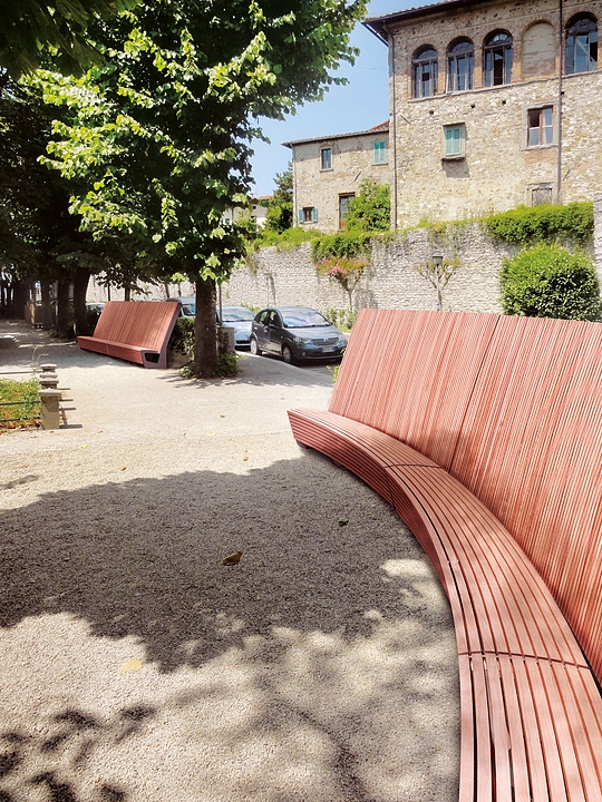 Curved Park Bench - Landscape