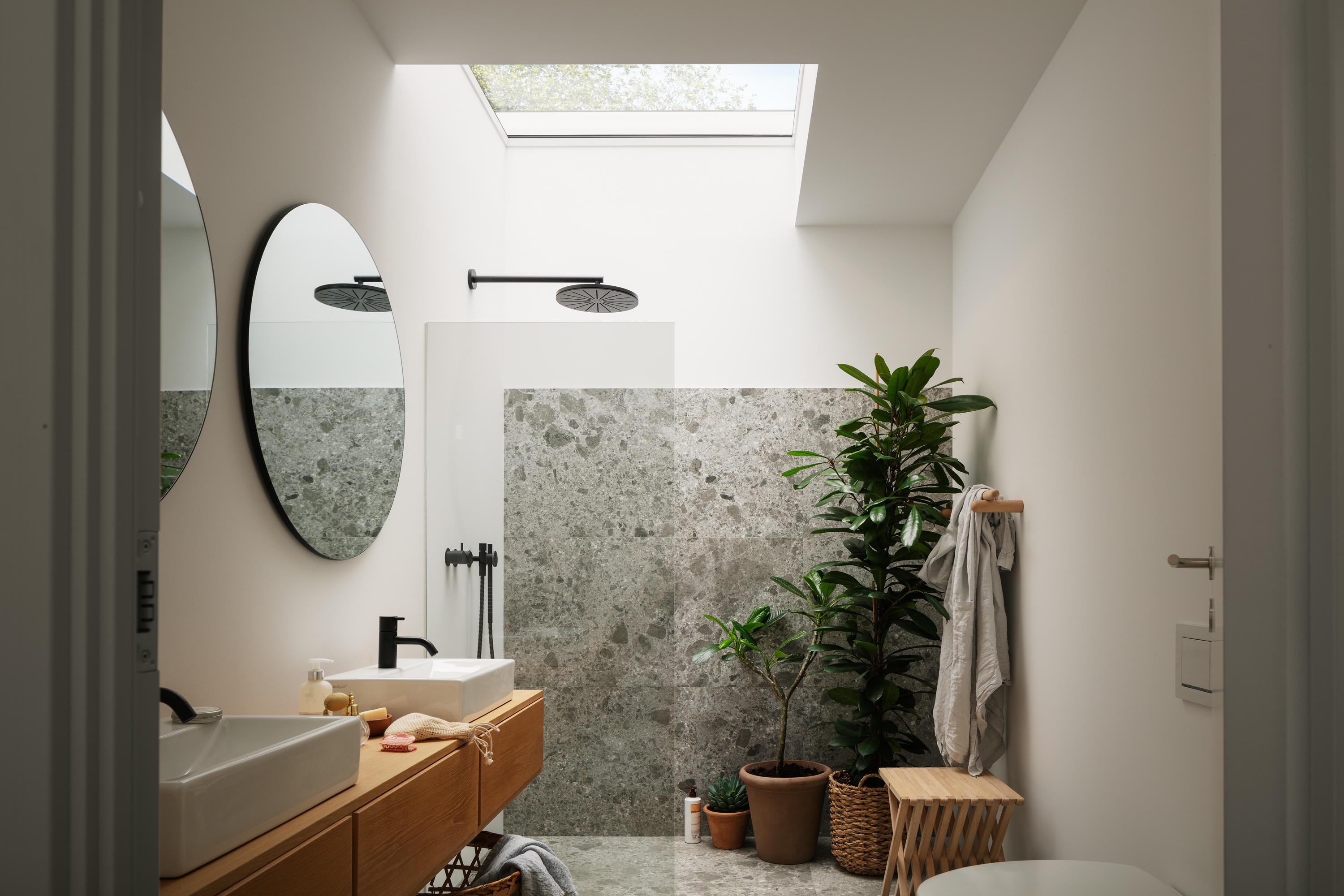 Electrically Vented Rooflight - CVU-ISU