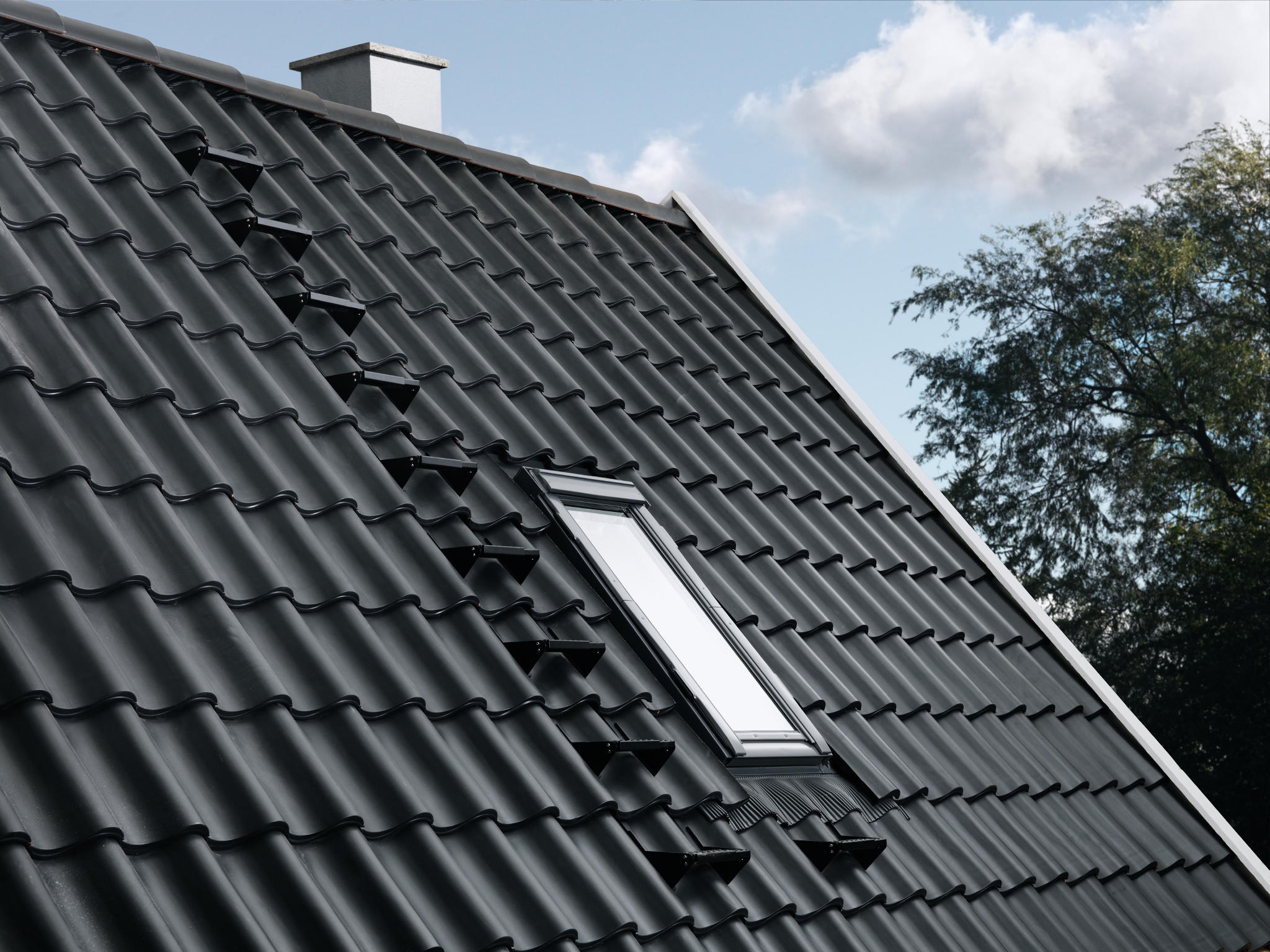 Roof Exit Window - GXU