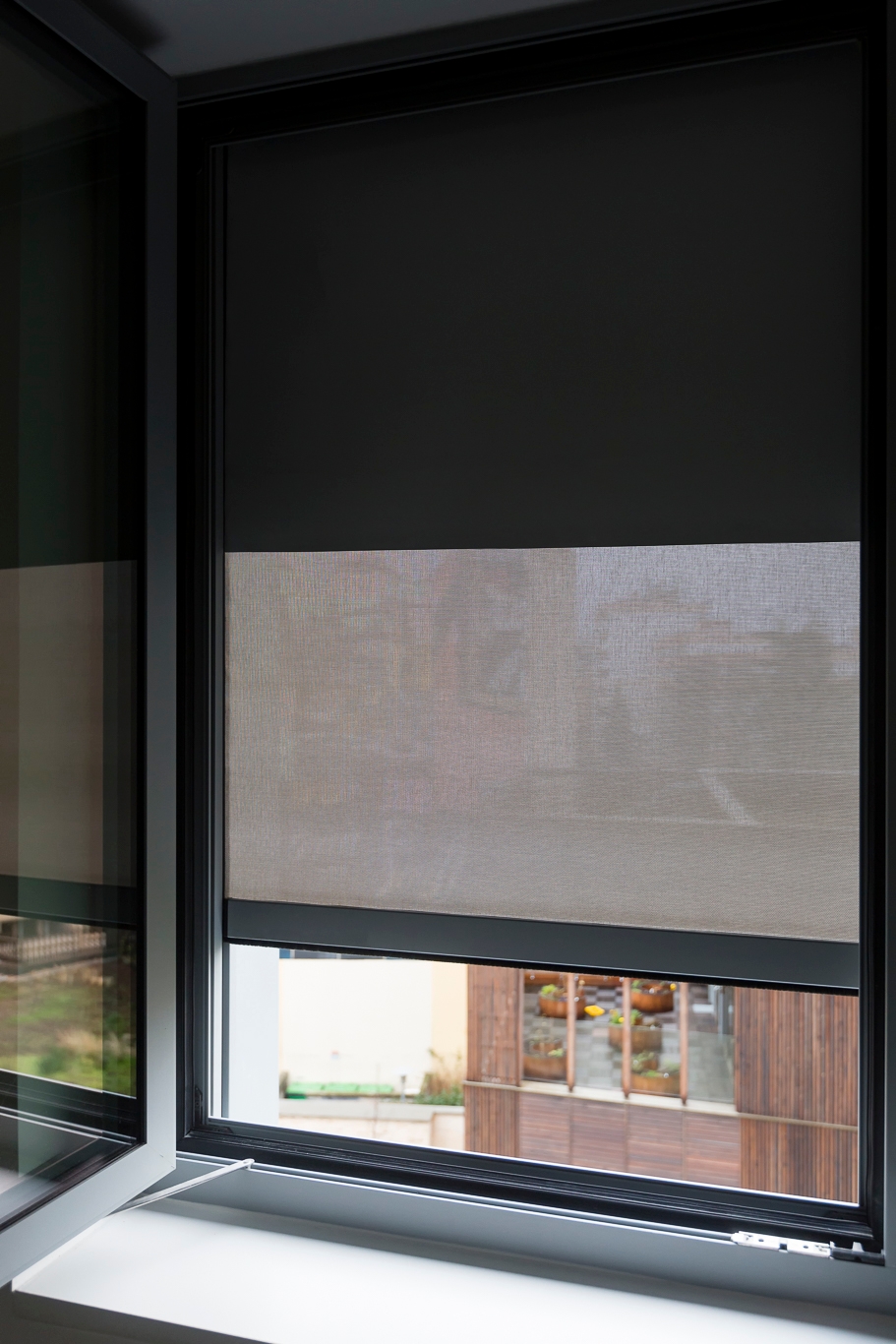 Z-Box Drawer Curtain System in LoPaA Residential Block