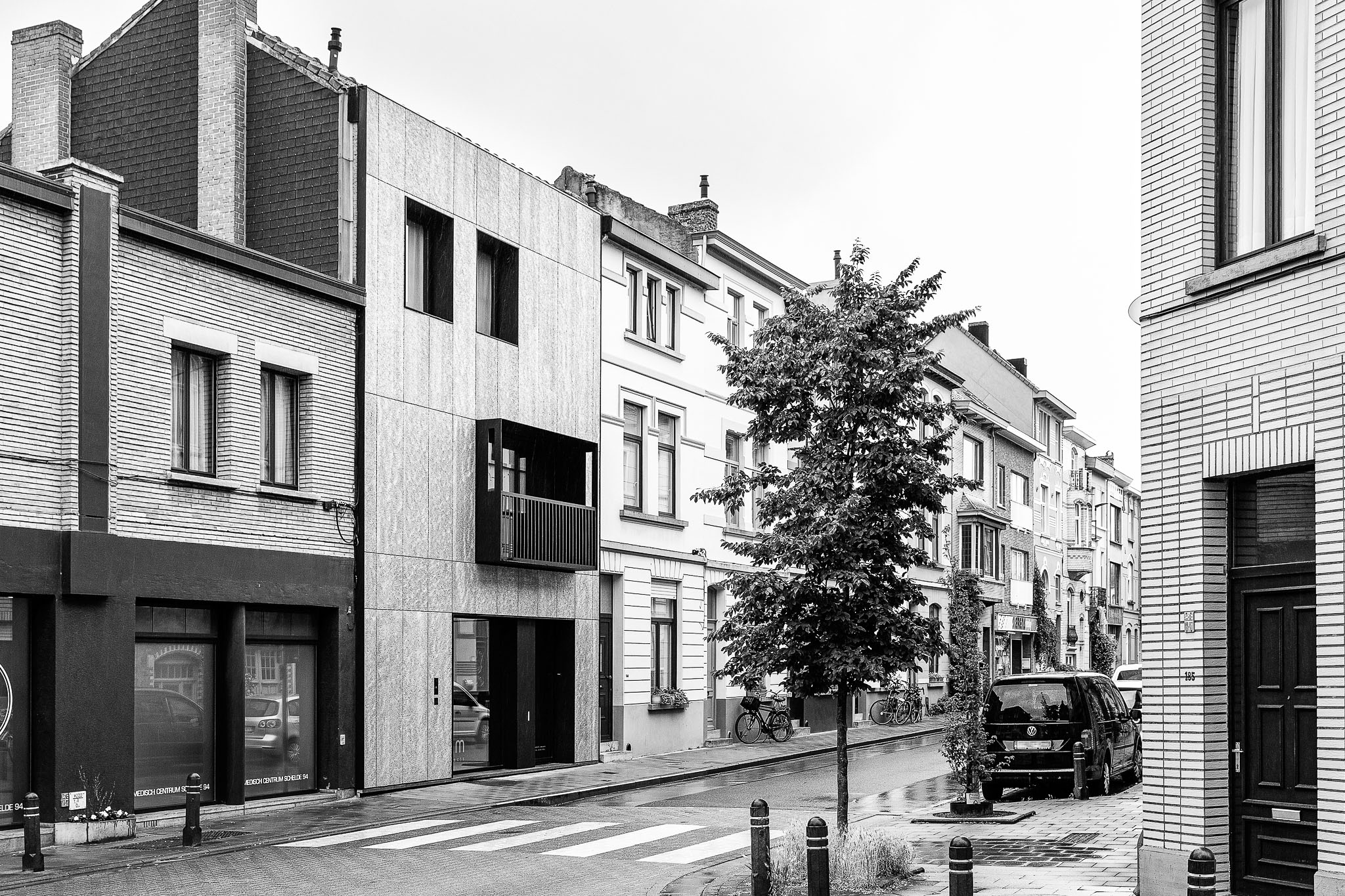 Stabilized Aluminium Foam Façade in New Luum Architects Office