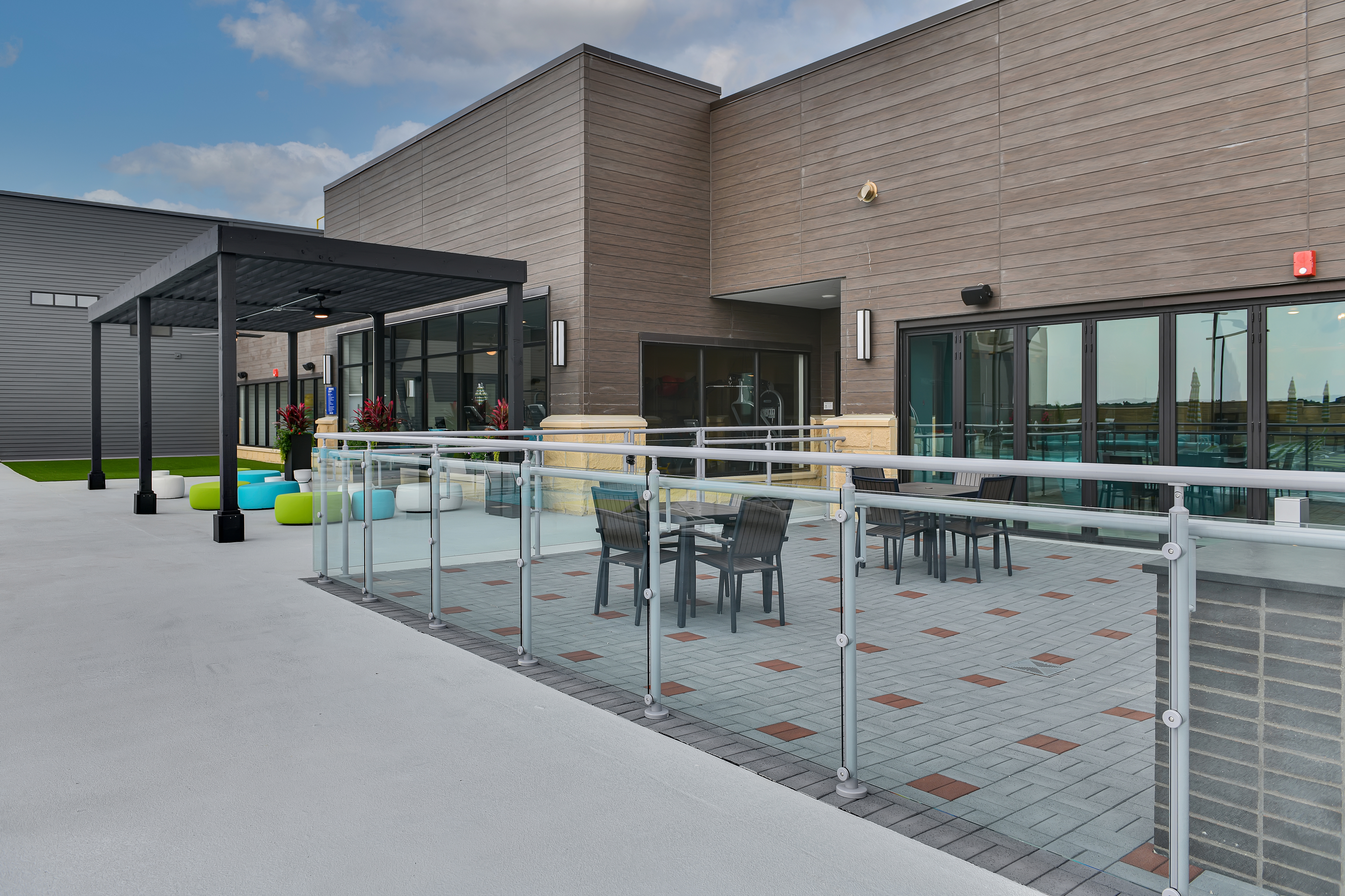 Hollaender® Railings in Residential Applications