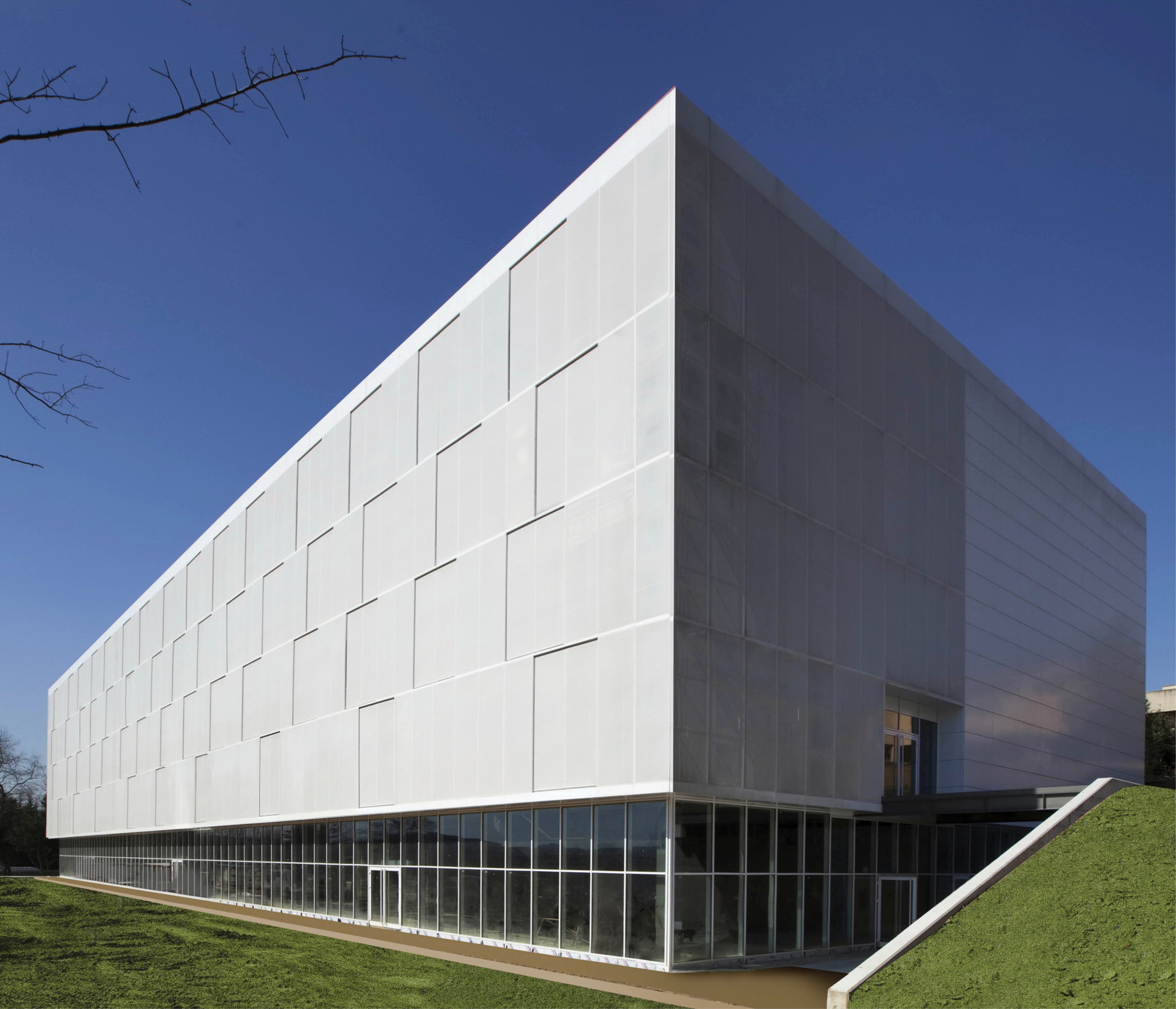 Dynamic Metal Façade Cladding