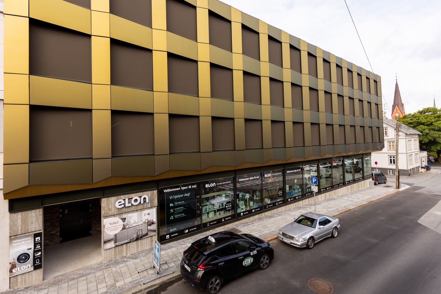 Custom Solar Facades - Sequins