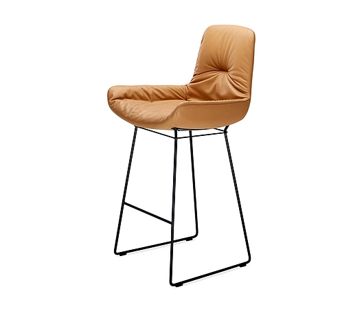 Leya | Counter Armchair Low with Wire Frame