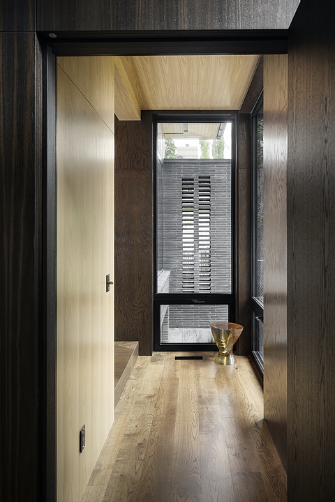 Facing Bricks - Ultima RT 161