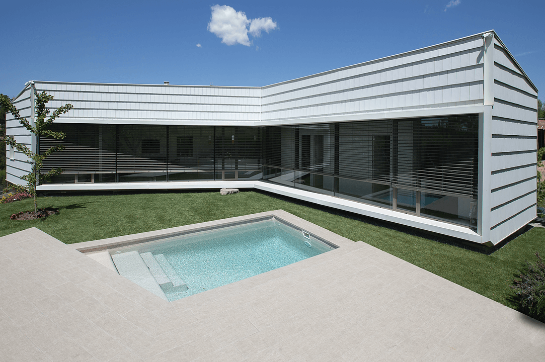 BSO Outdoor Venetian Blinds in OM House