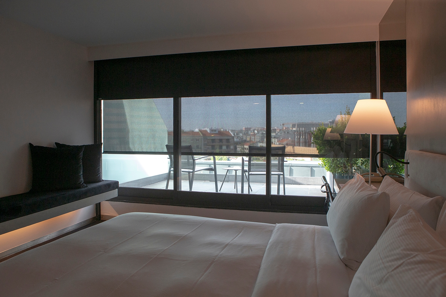 Cortinas Z-BOX y Premium Plus - Hotel Hilton