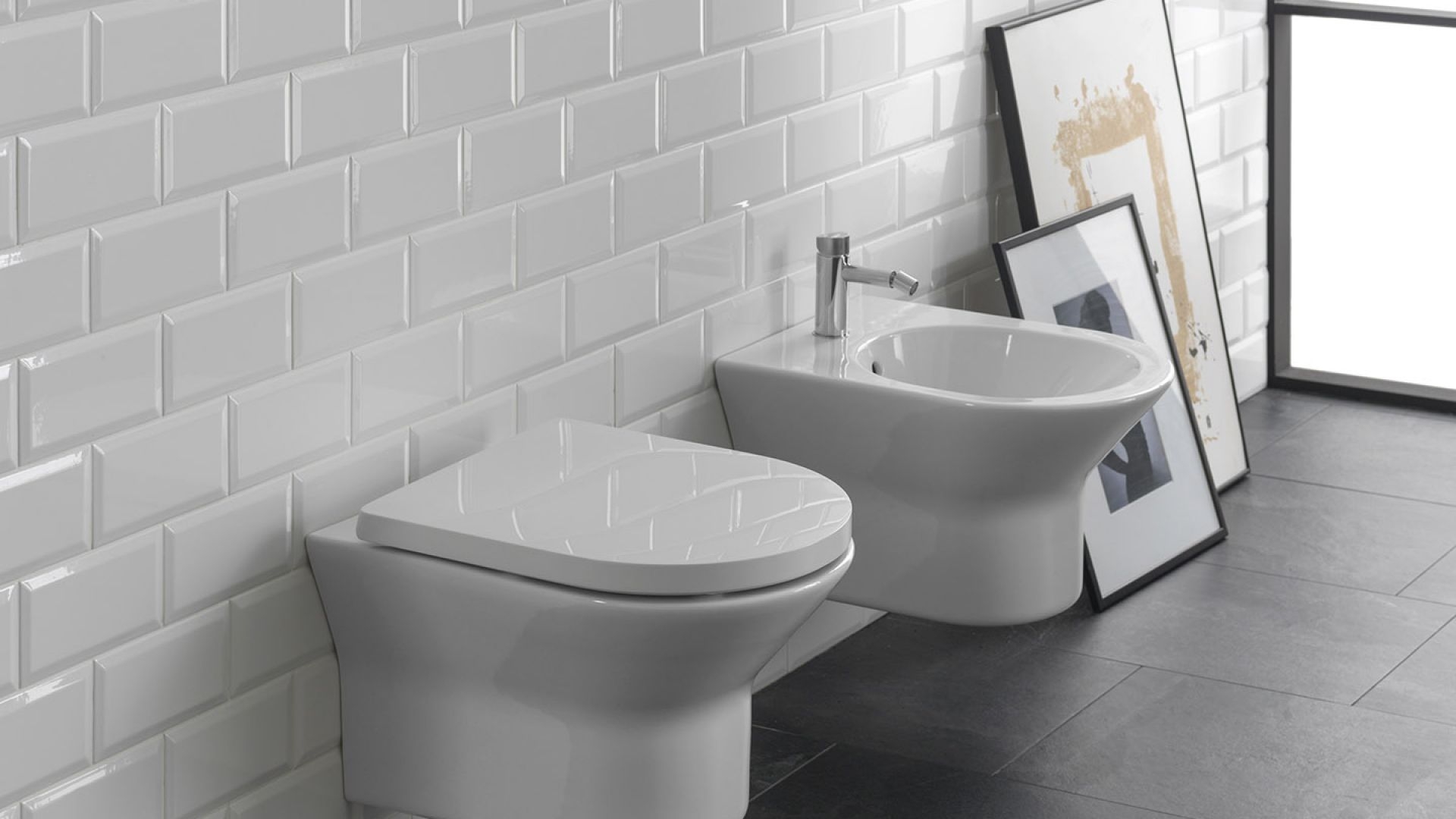 Sanitarios Tono - Foster + Partners