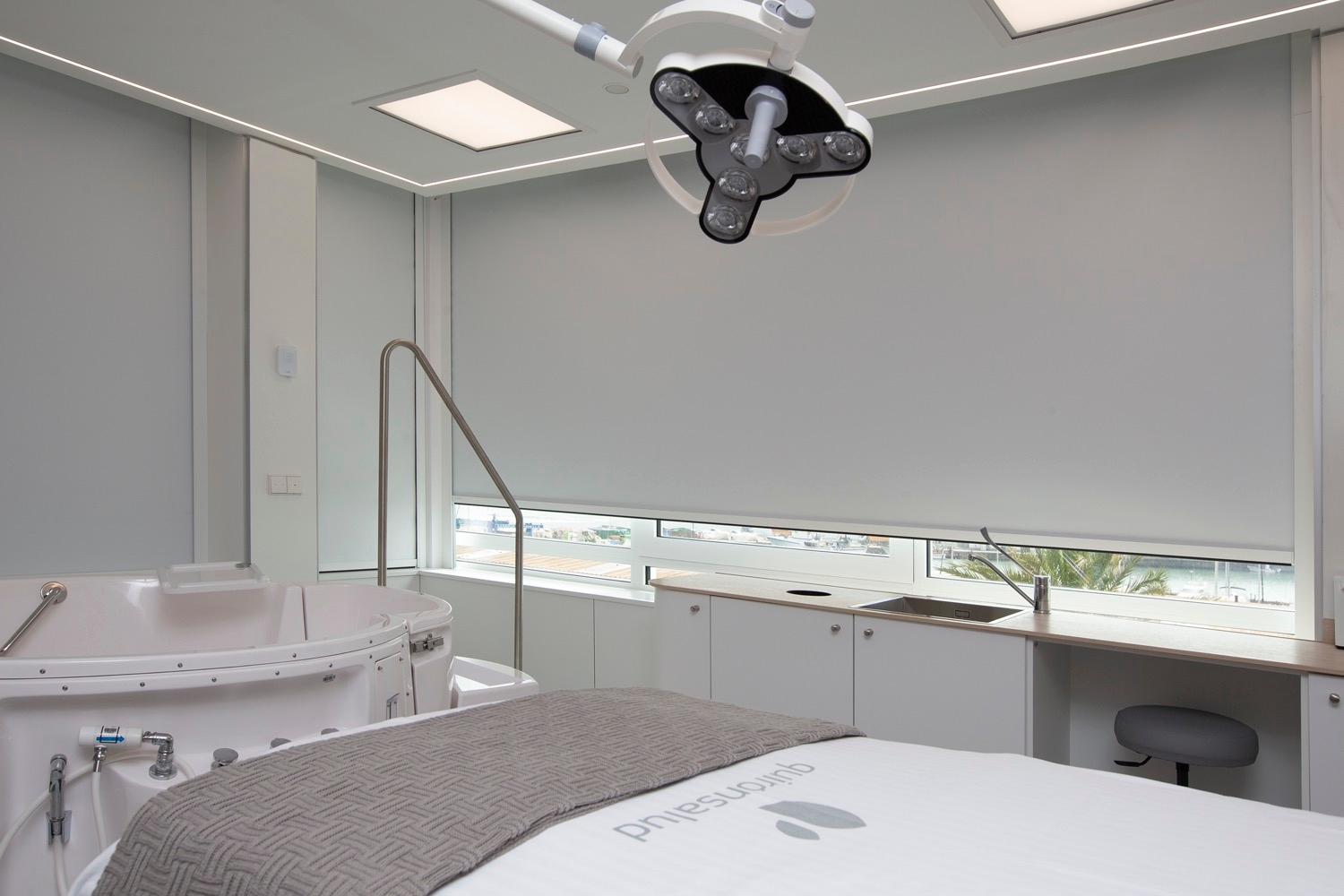 Cortinas enrollables con cajón - Zi-Box