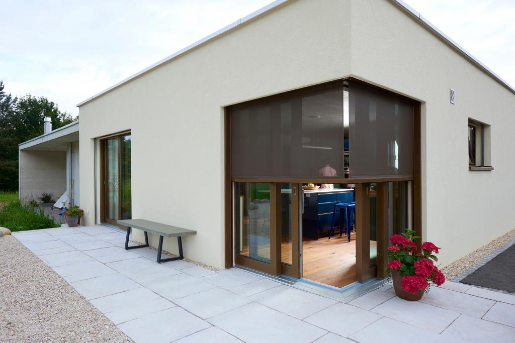 Corner Window Blind - Panovista