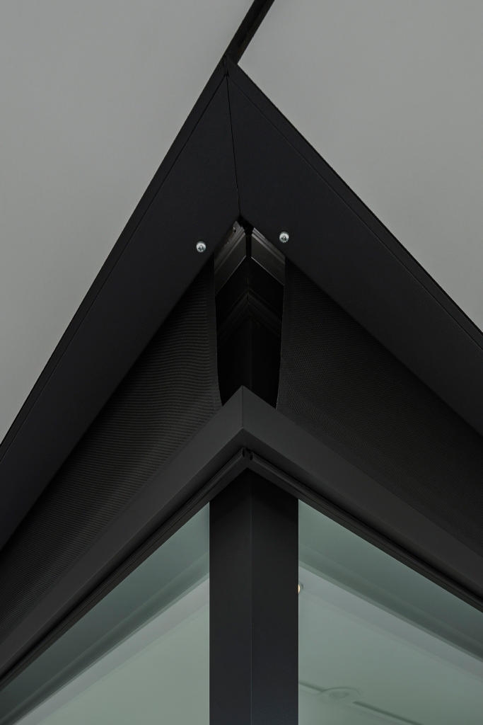 Corner Window Blind - Panovista