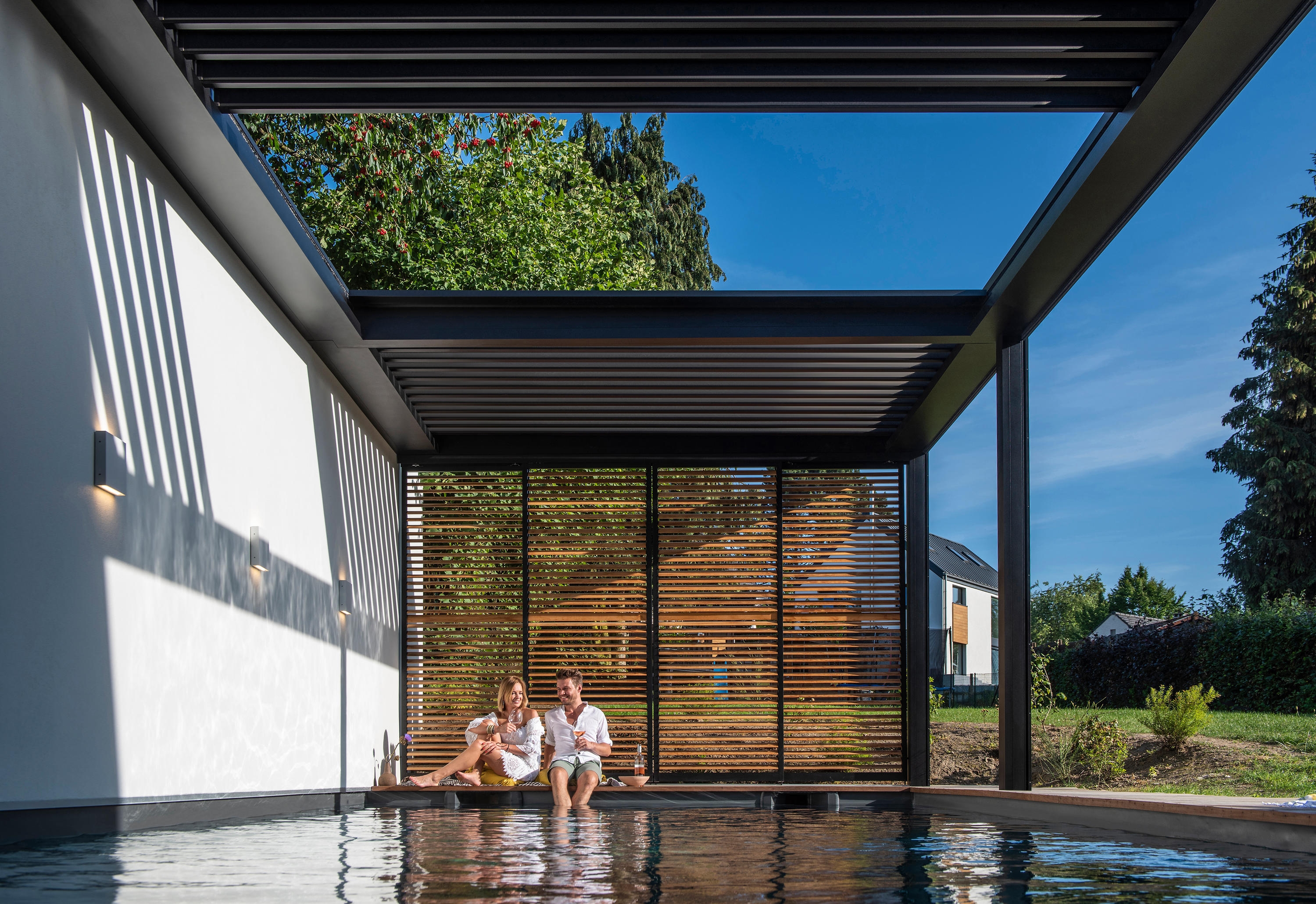 Pergola with Retractable Roof - Camargue Skye