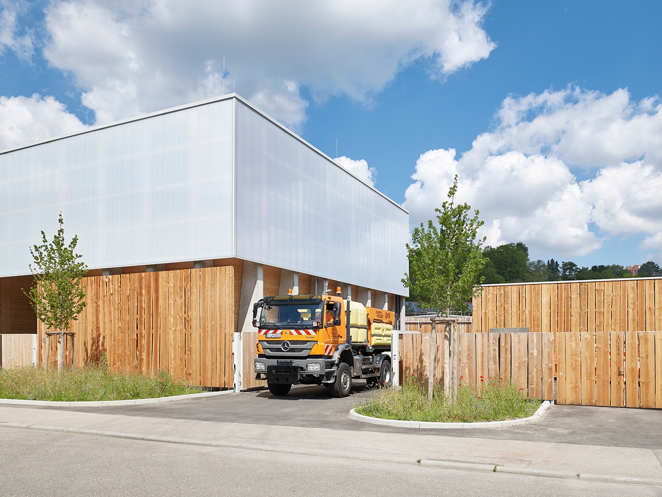 Translucent Building Elements in AWS Waste Depot