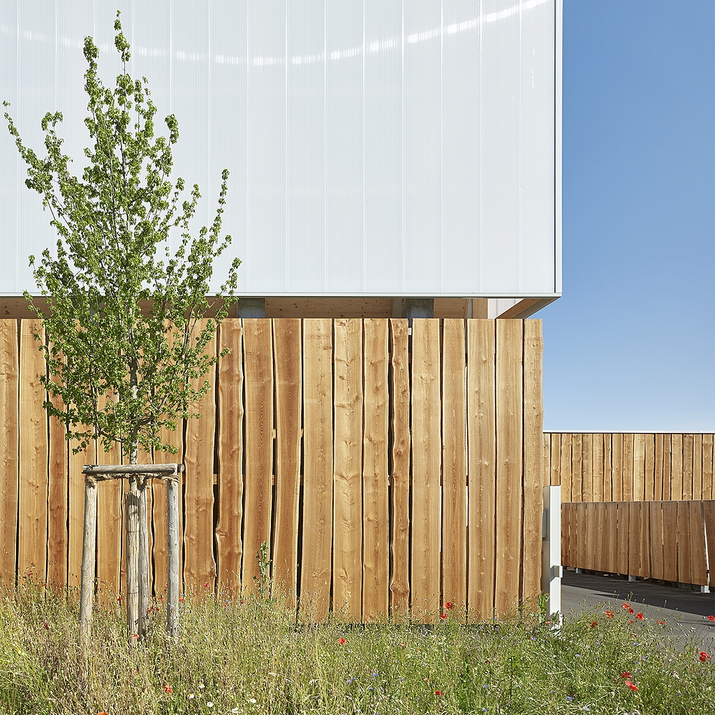Translucent Building Elements in AWS Waste Depot