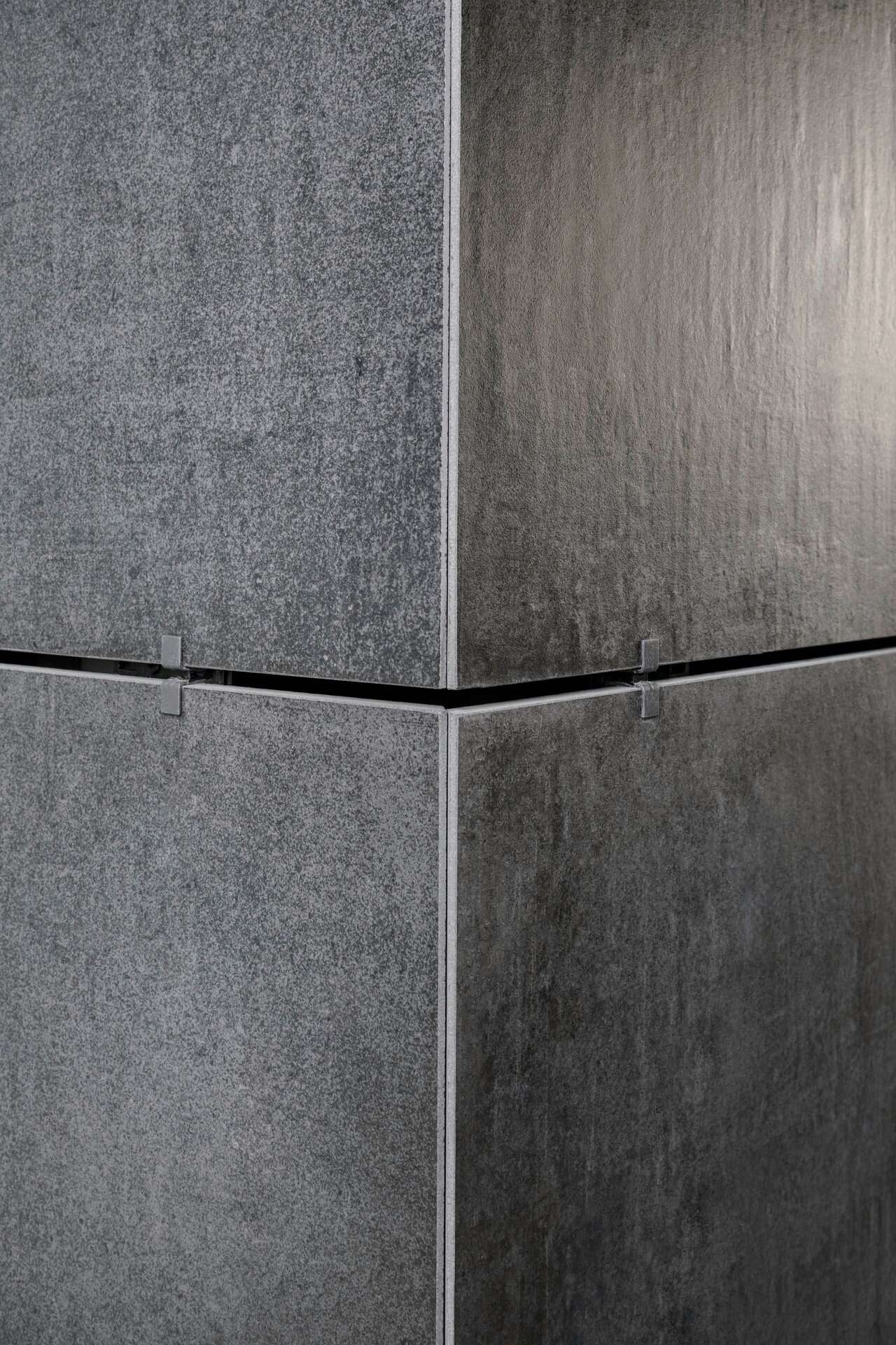 Porcelain Stoneware in De Castillia 23, Milan