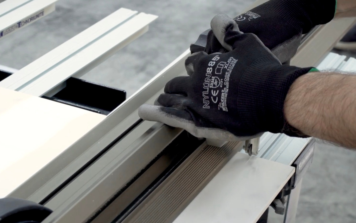 How to Handle Extra-Large Format Porcelain