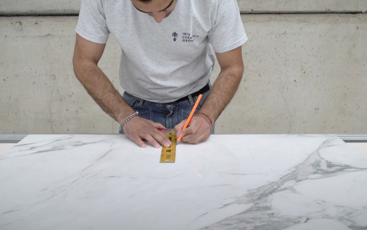 How to Handle Extra-Large Format Porcelain