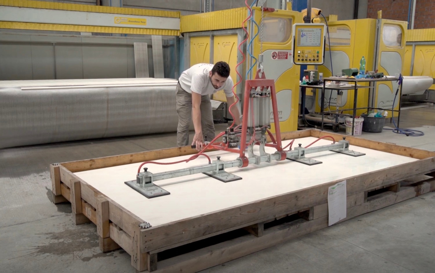 How to Handle Extra-Large Format Porcelain